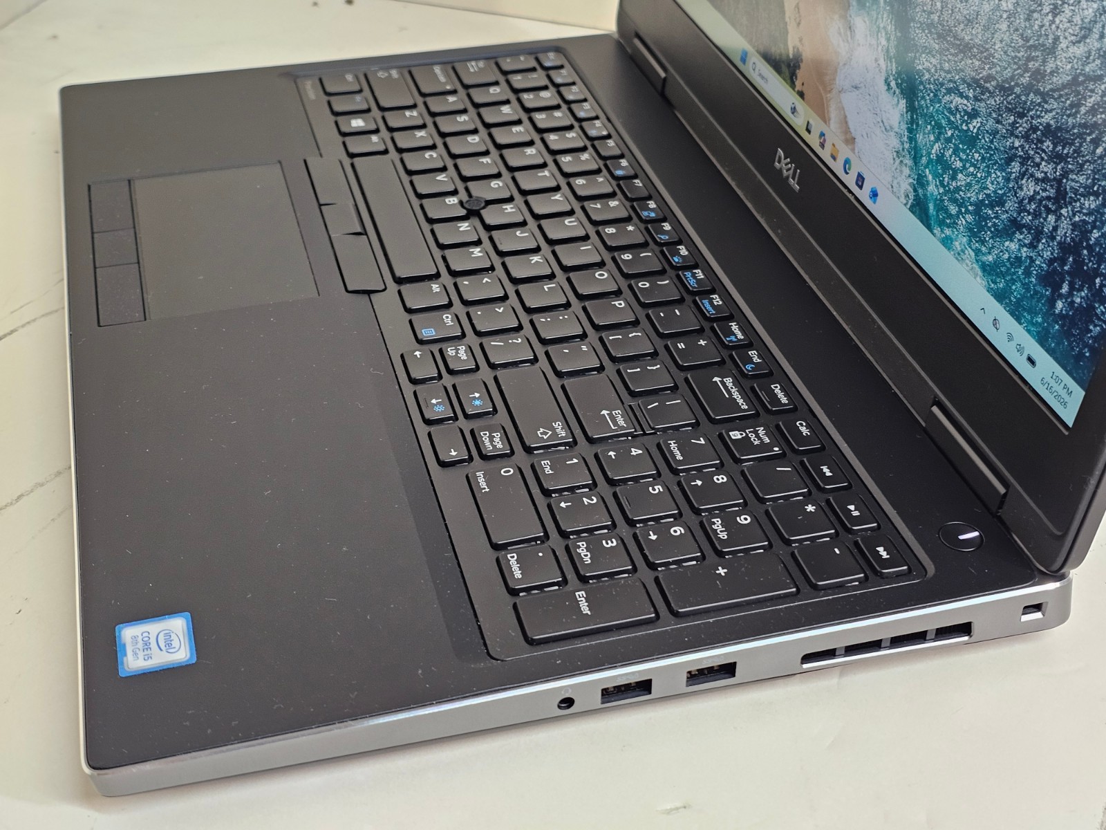 Dell Precision 7530 Laptop – 2.5 GHz i5-8400H 16GB 256GB SSD Webcam P1000 15.6″