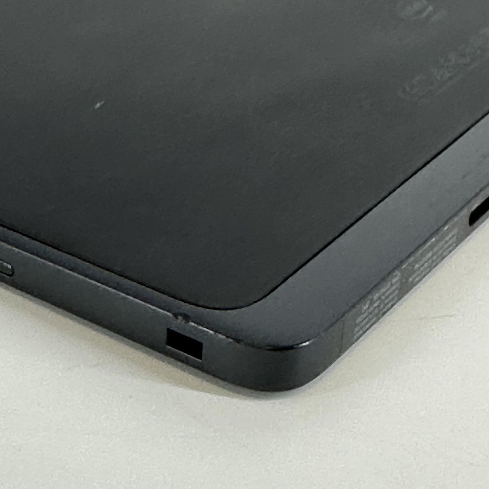 Dell Venue 10 Pro 5056 FHD+ TOUCH Atom x5-Z8500 1.4GHz 4GB 128GB SSD – READ