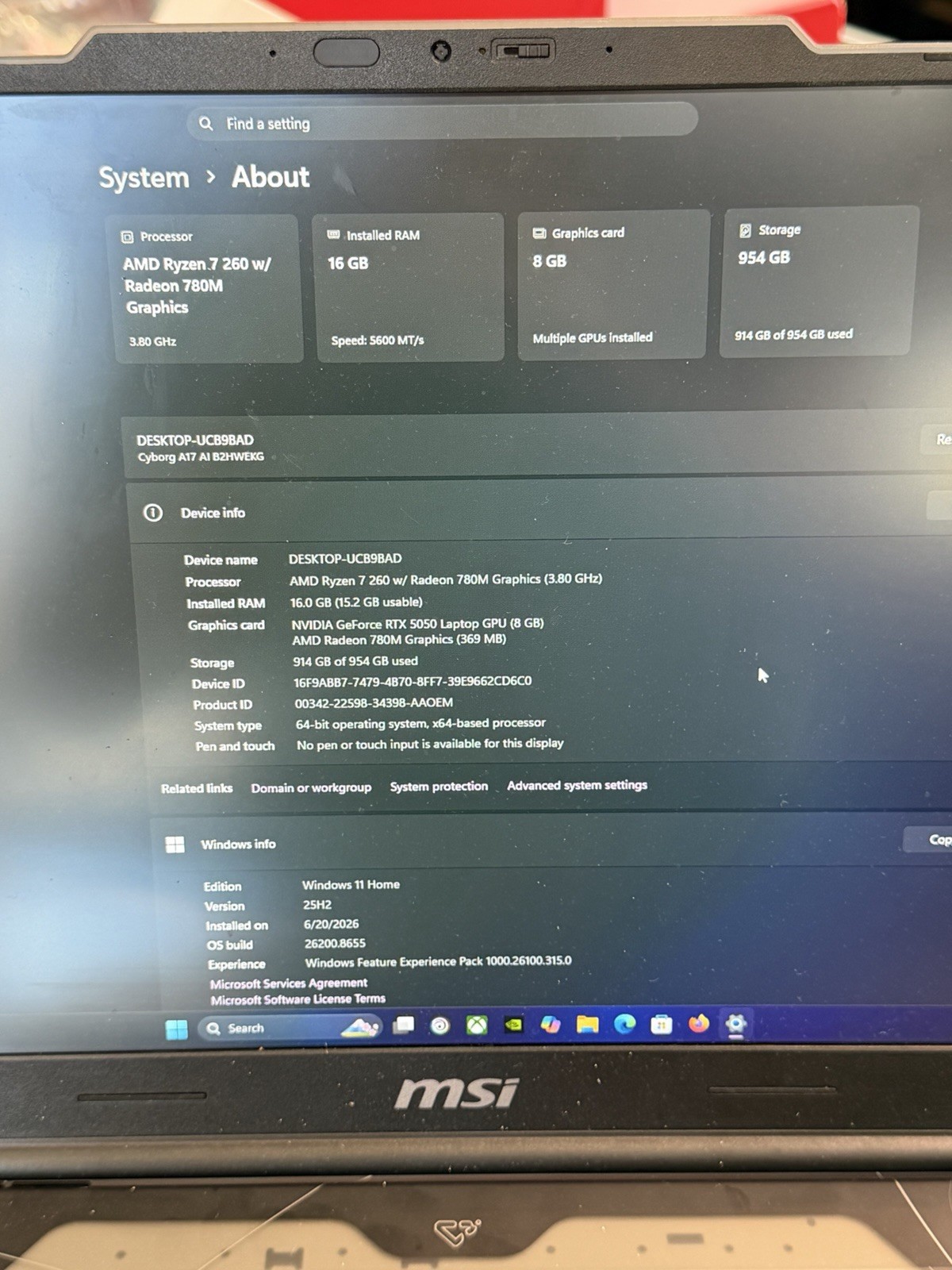 MSI Cyborg A17 AI B2HWEKG-021US 17.3″ Ryzen 7 RTX 5050 16GB 1TB Laptop