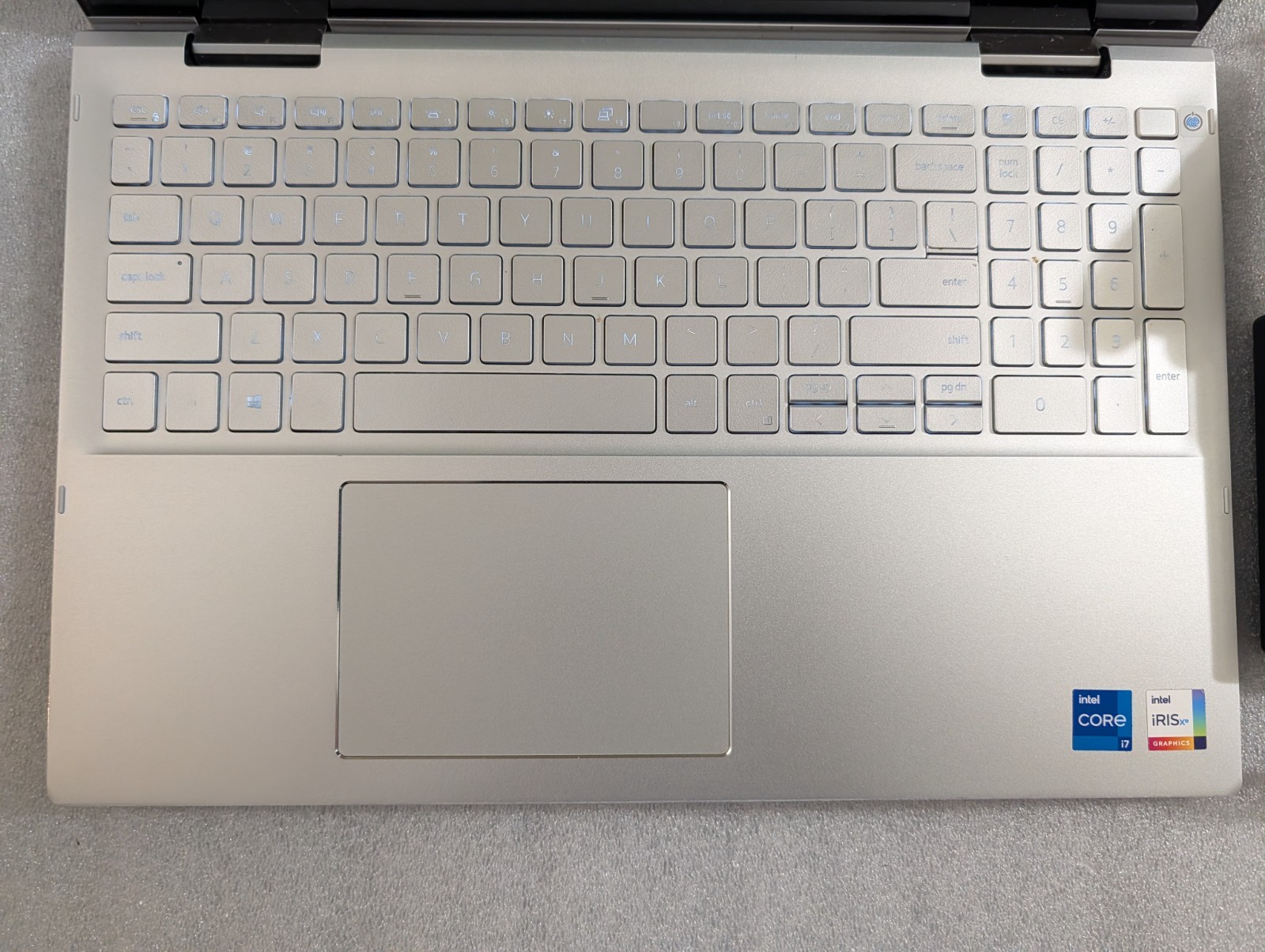Dell Inspiron 7506 2-IN-1 Touch 15.6″ i7-1165G7 16GB RAM 512GB SSD Windows 11