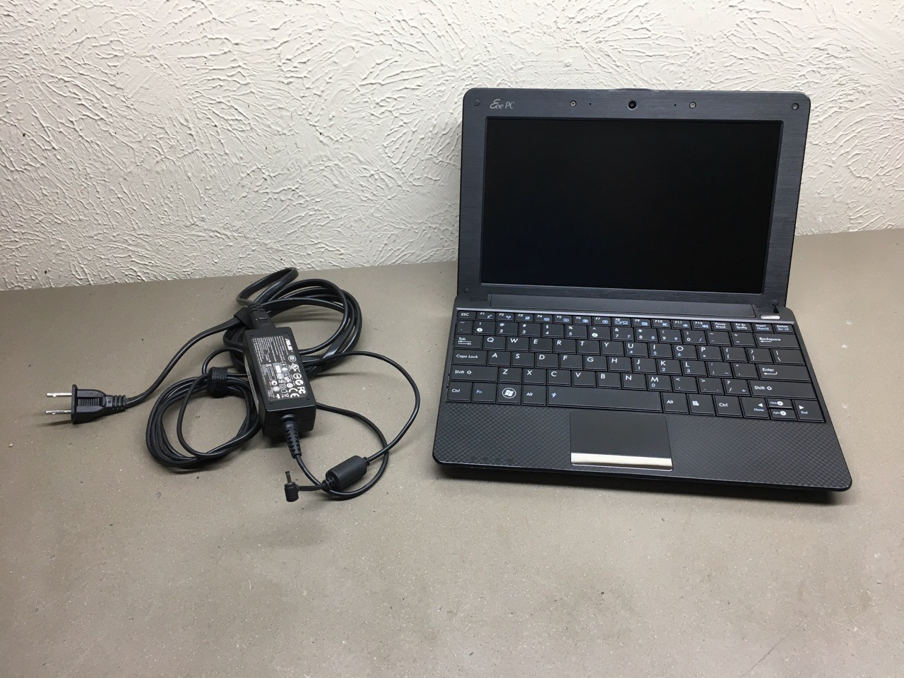 🤖 ASUS Eee PC 1001px 10.1″ LCD 1GB 1.66GHz Intel ATOM N450 160GB HD Debian 13