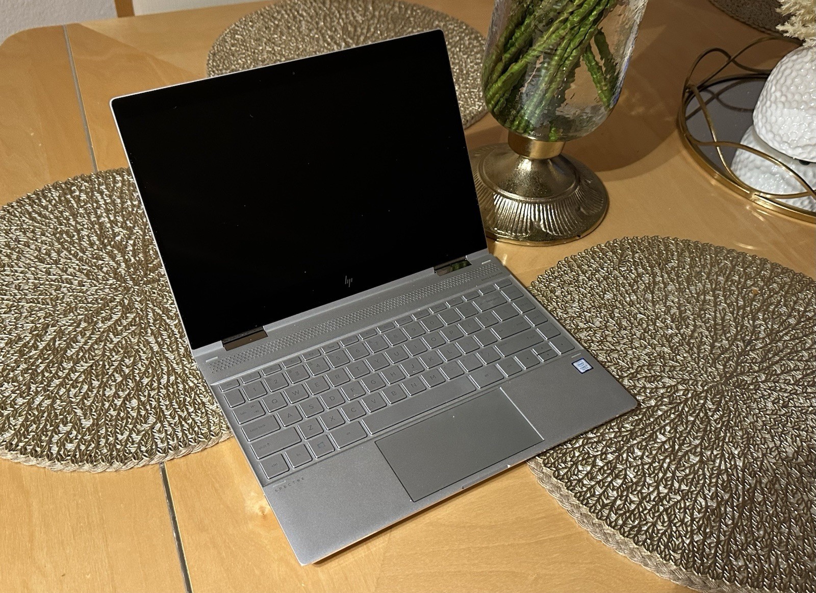 HP Spectre x360 2in1 13″ TOUCH i7-8550U 1.8GHz 16GB RAM 512GB SSD 1920×1080 Win