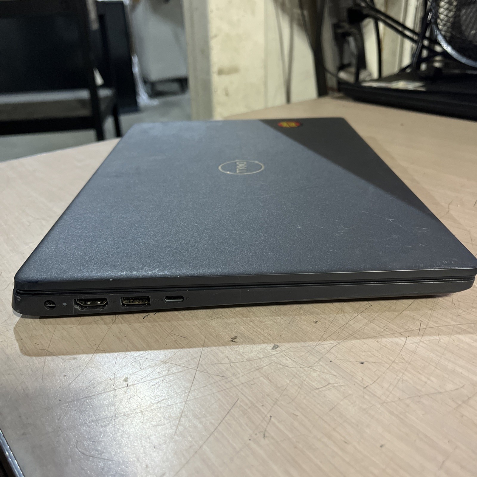 DELL LATITUDE 3410 INTEL CORE I7-10510U 8GB RAM NO HD