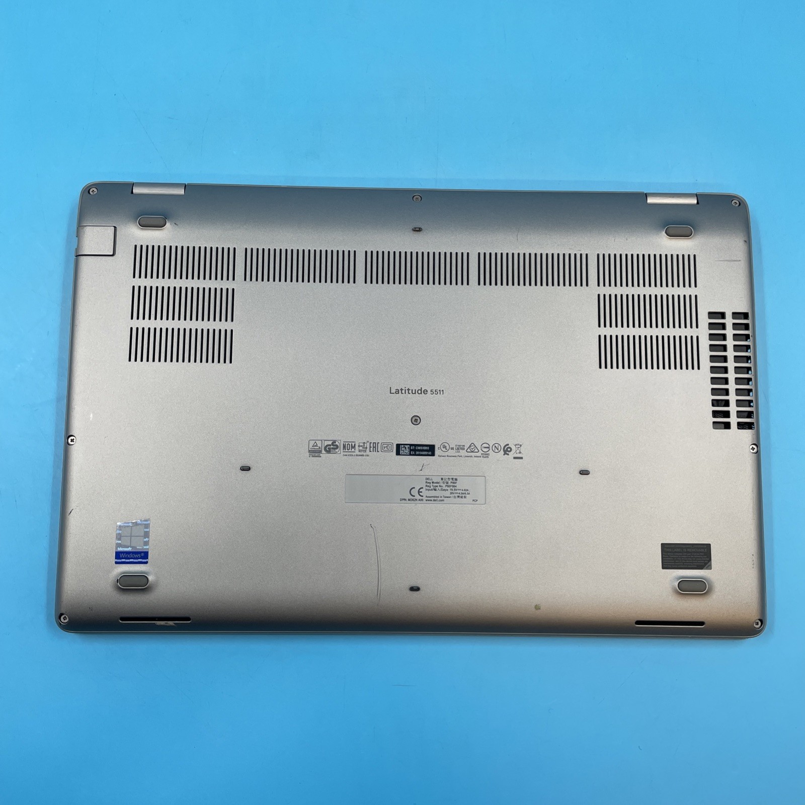 Dell Latitude 5511 | i7-10850H | 32GB RAM | NO DRIVE | MX150 | NO OS | NO BATT