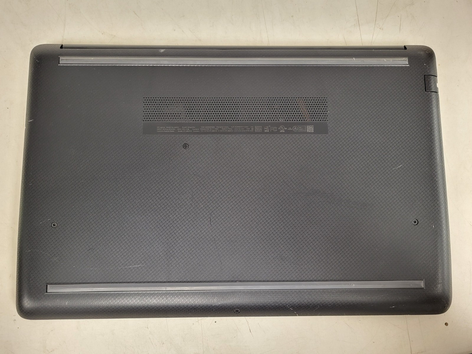 HP Laptop 15z-db100 Ryzen3 3200U 2.6GHz 16gb ram 256gb SSD charger CND9301Q30