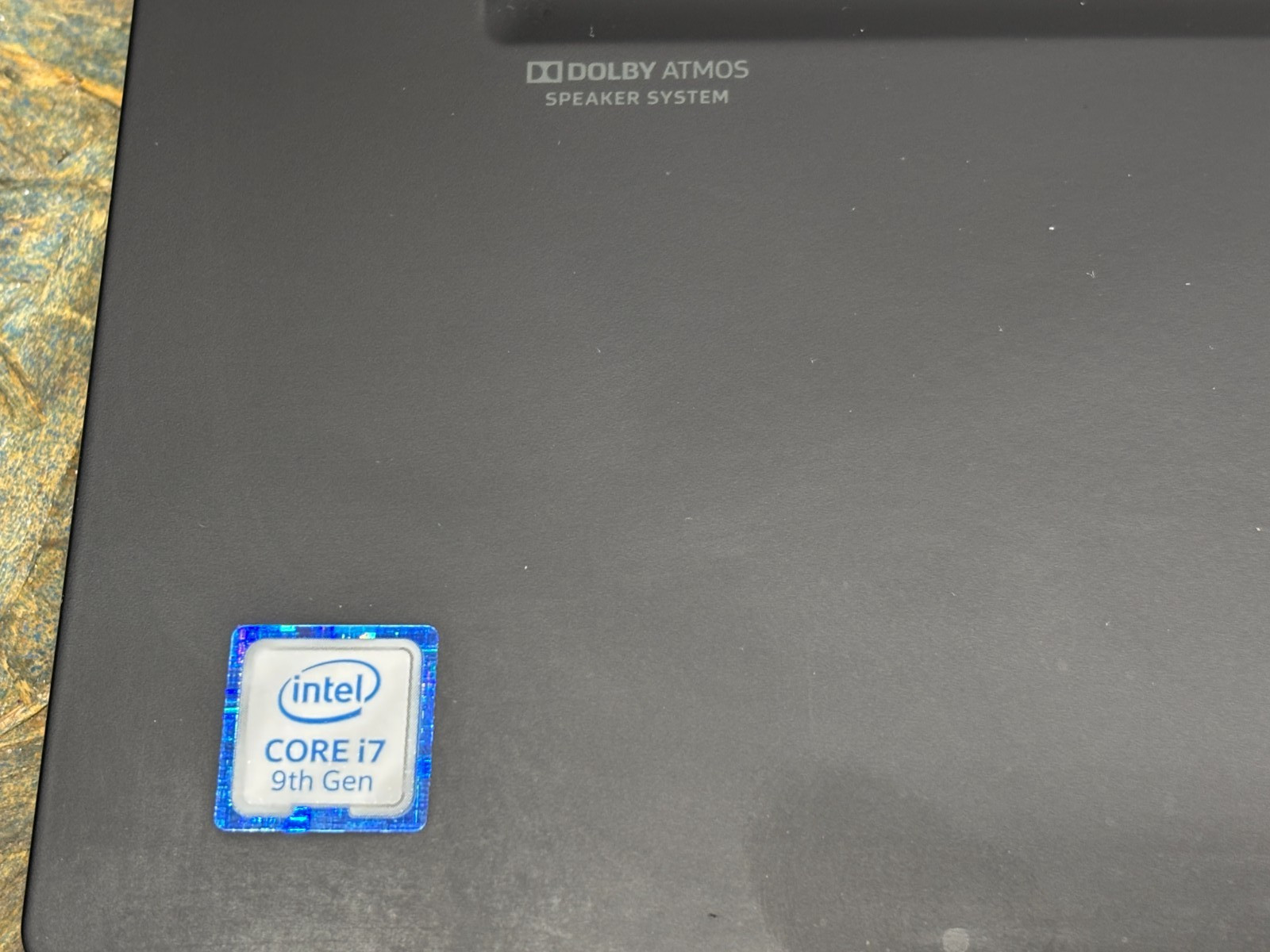 Lenovo ThinkPad P1 Gen 2 i7-9750H 16GB RAM 256GB NVMe T1000