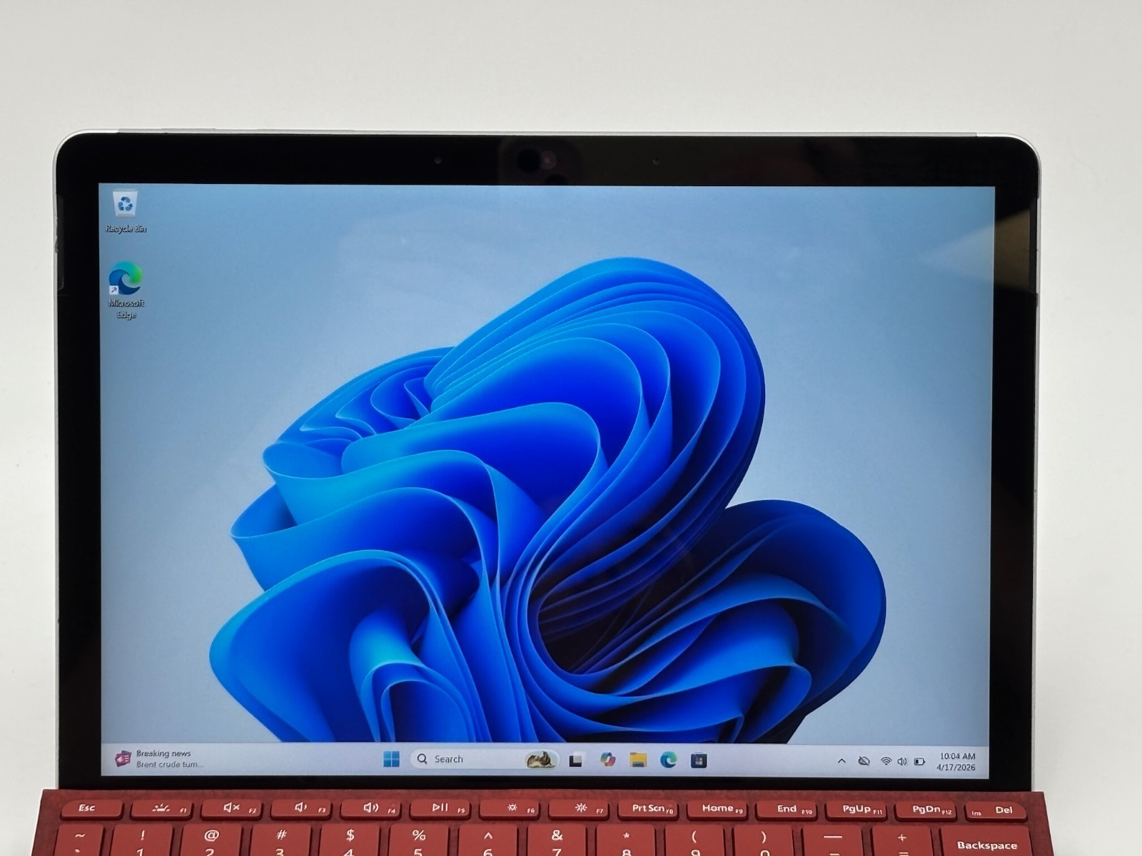 Microsoft Surface Go 2 10.5″ 64 GB SSD 4 GB RAM M3-8100Y Windows 11 Pro – READ