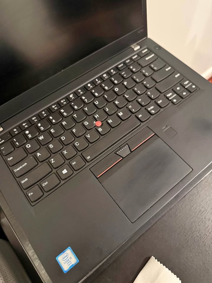 Lenovo Laptop Intel Core i5 8GB RAM 238GB SSD