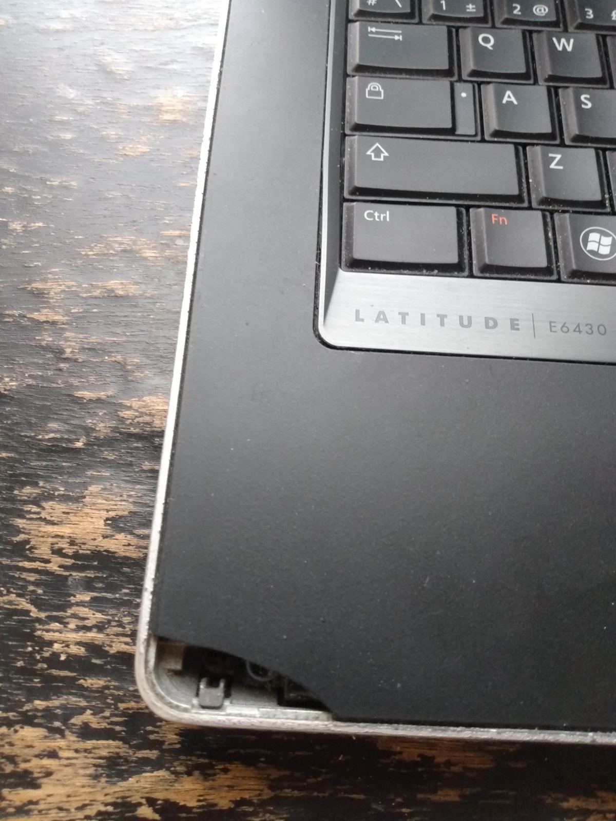 Dell Latitude E6430 – intel Core I5 3rd gen – NO RAM/HDD/BATT – Power issue