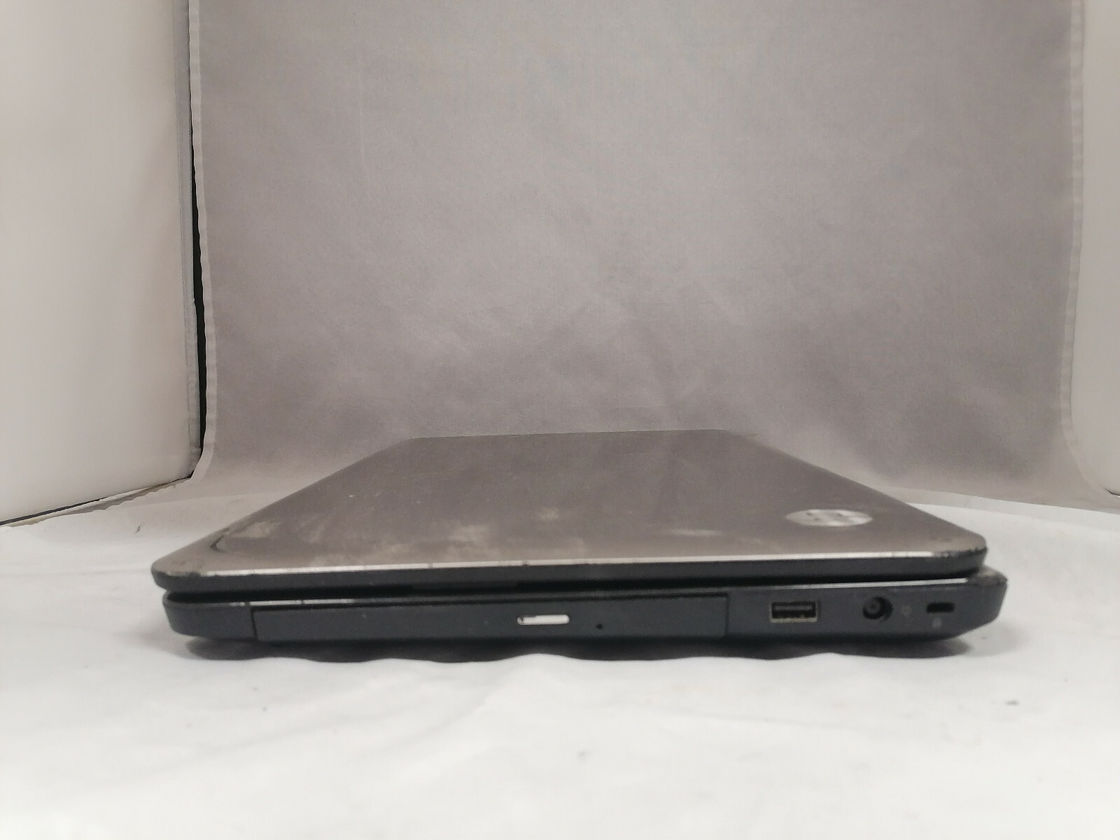 HP Pavilion g61d28dx Pentium B940 4GB DDR3 Posts No HDD / Battery / Charger