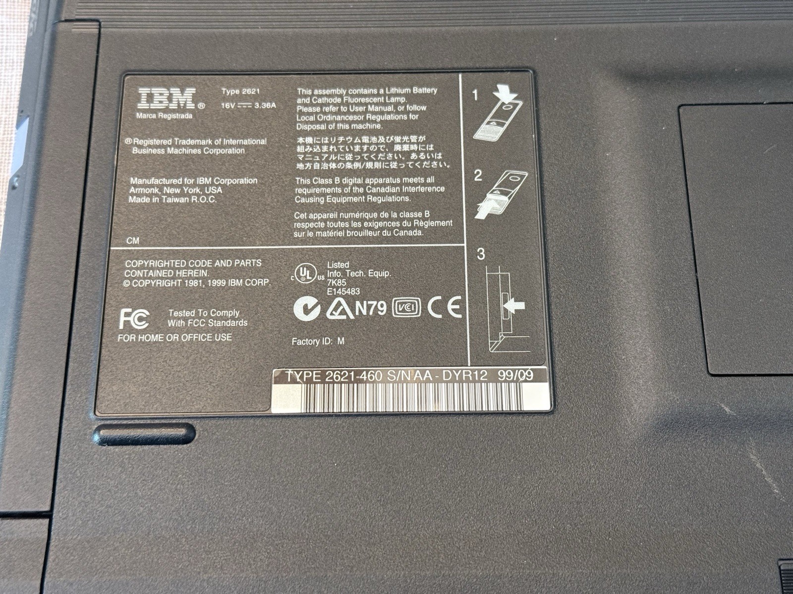 IBM ThinkPad i Series 2621-460 Laptop – Floppy, Serial, CD, BOOTS, BAD HDD