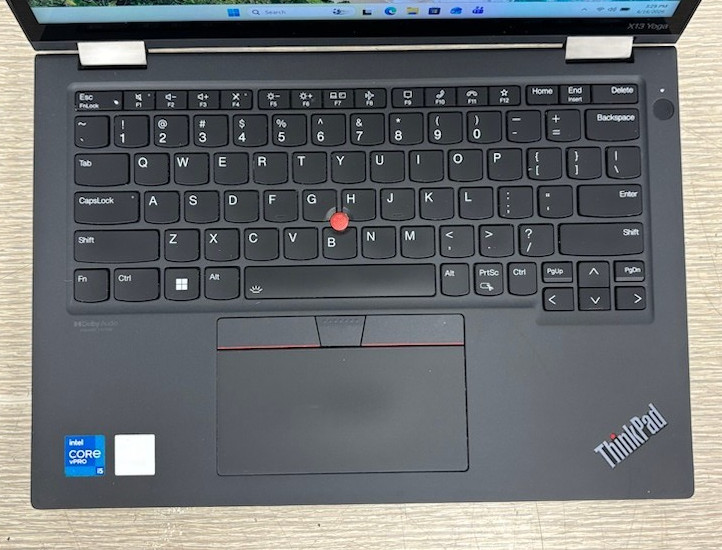 Lenovo ThinkPad X13 Yoga Gen2 Touch i5-1145G7 16GB 256GB SSD W11P ~screen issue