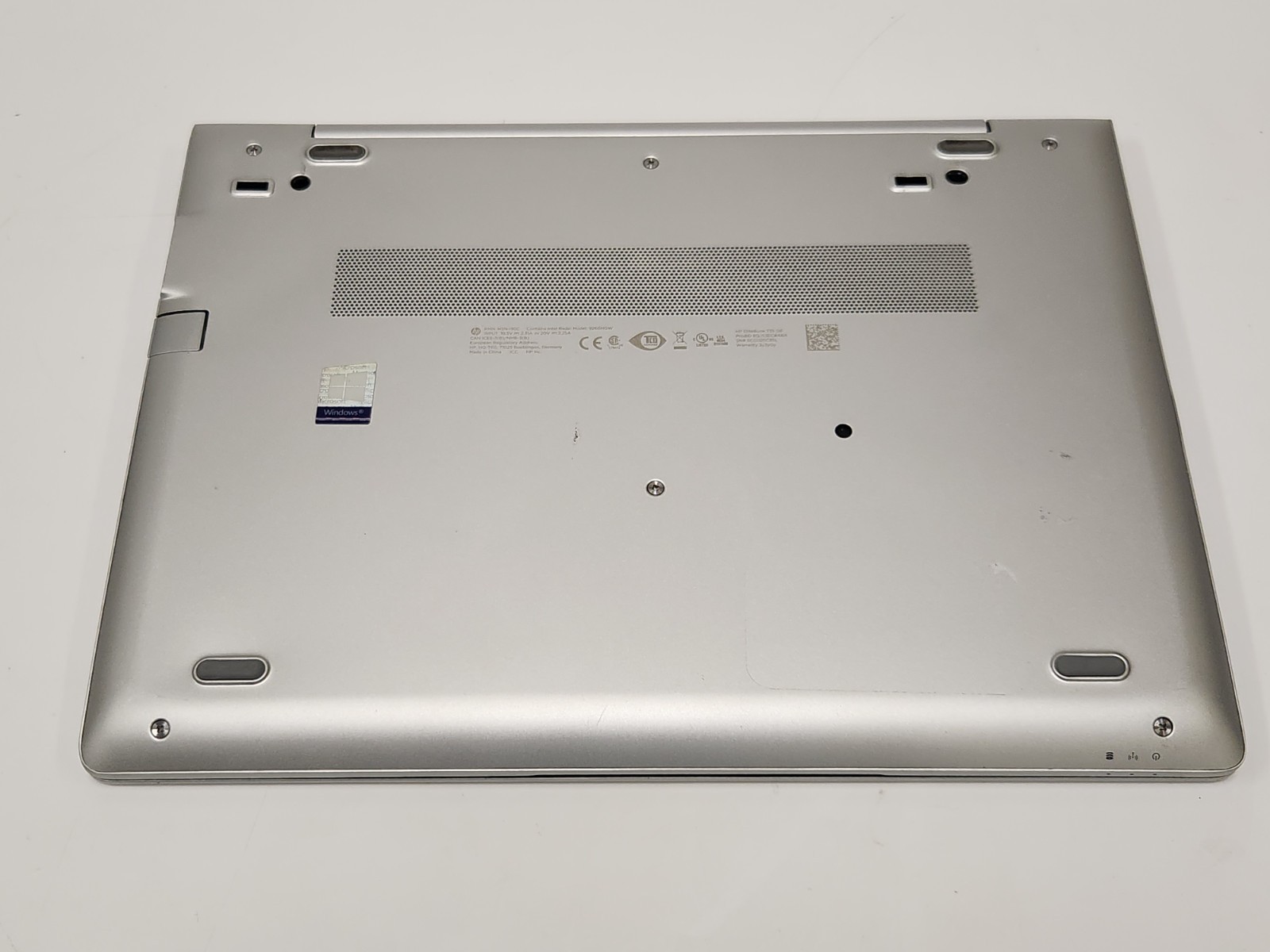 HP EliteBook 735 G6 AMD Ryzen 5 Pro 3500U 2.1GHz NO RAM NO SSD BATTERY 67%
