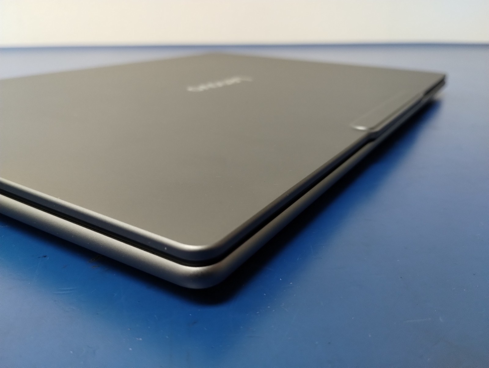 Lenovo Slim 7 14ILL10, Intel Core Ultra 7 258V, 2.20 GHz, 32 GB RAM, 1 TB NVMe