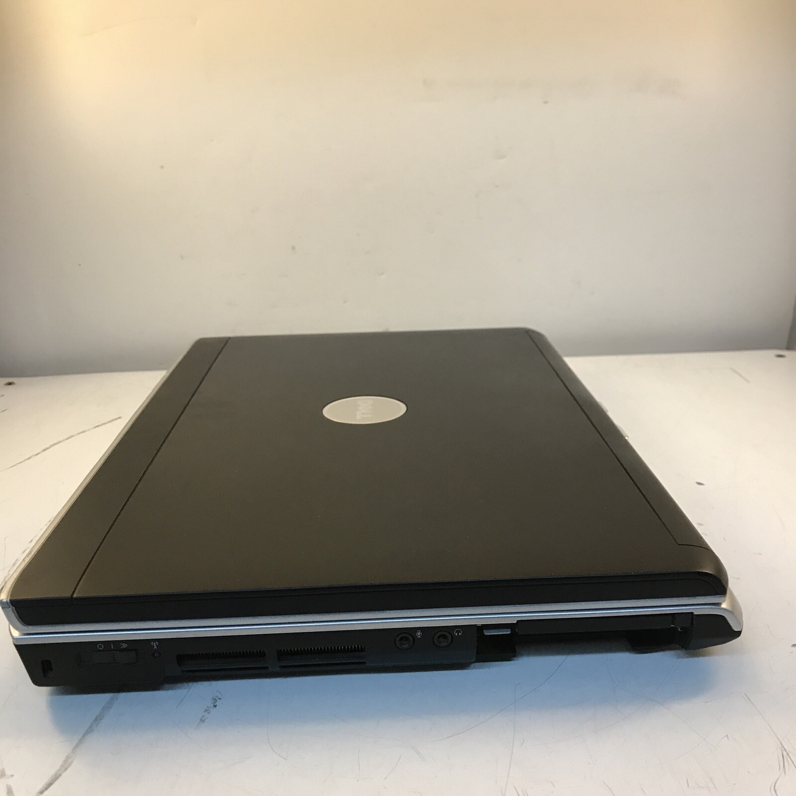 Dell Inspiron 1520 Intel Core 2 Duo @ 1.46 GHz 512 MB No HDD Boot to BIOS