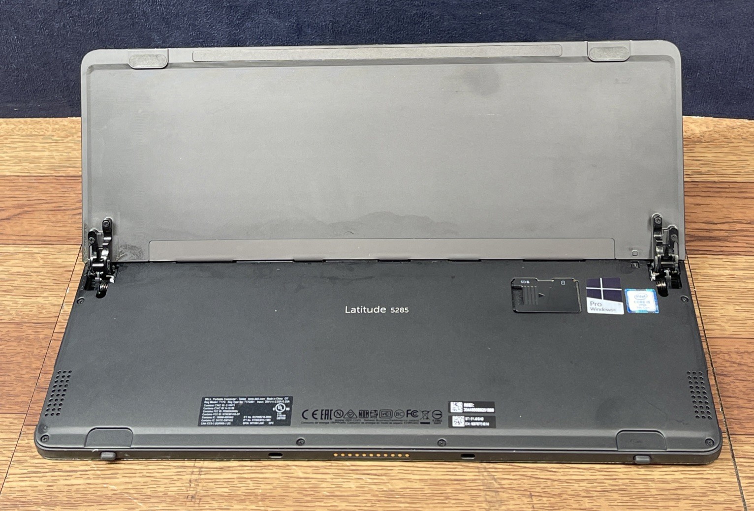 Dell Latitude 5285 Core i5-7300U 2.6 GHz 8GB RAM 256GB SSD NO OS