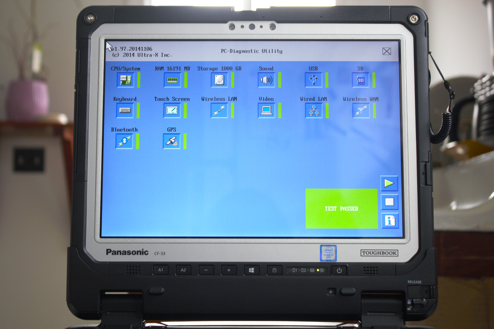 Panasonic Toughbook CF-33 i7-7600U New 1TB SSD 16GB RAM Touch 4G DGPS 690 Hours