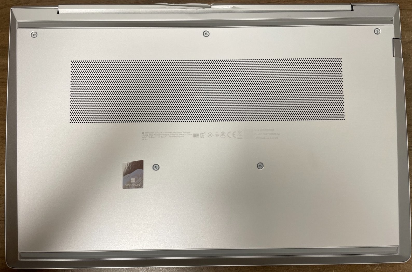 HP EliteBook 645 G9 R5 PRO 5675U 16GB 512GB NVMe Win 11 Pro, Cracked (READ)