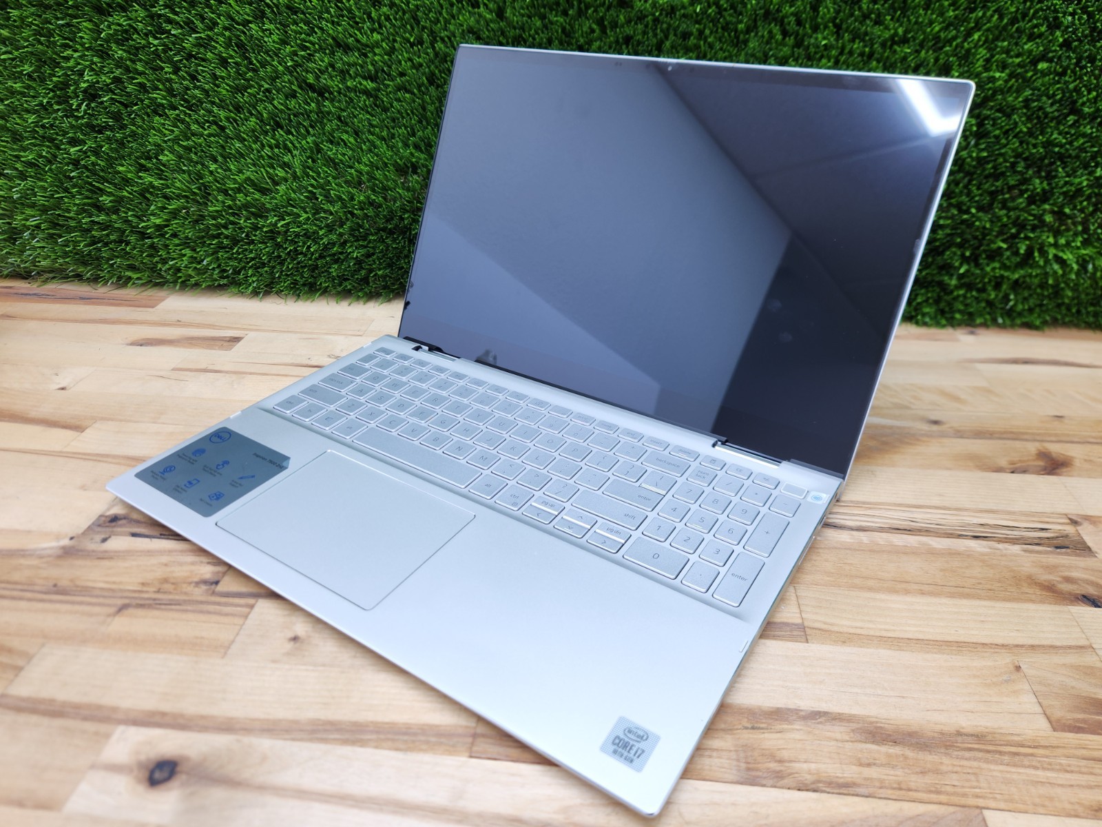 Dell Inspiron 7500 2N1 Intel i7-1065G7 1.30GHZ 16GB RAM 256GB Windows 11 Pro