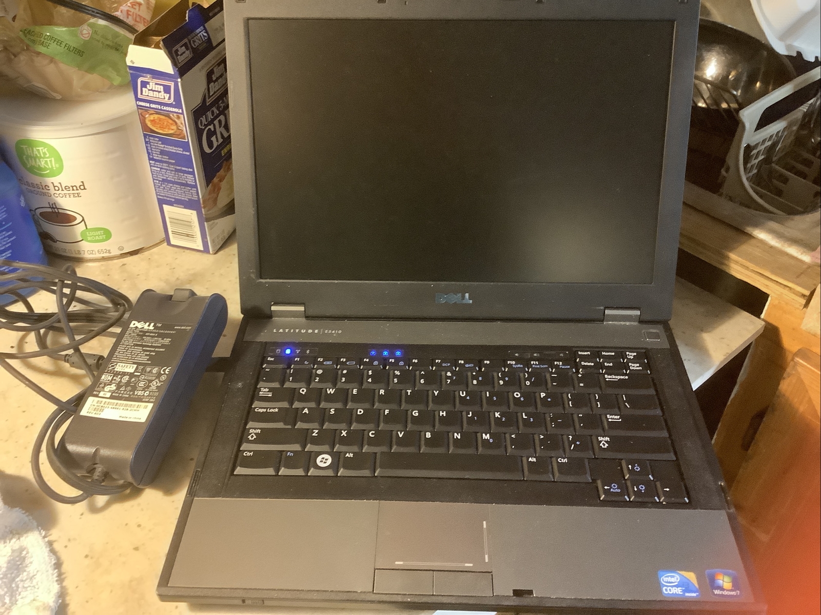 Dell Latitude Laptop E5410 14″ With power supply charger FOR PARTS / AS IS ]