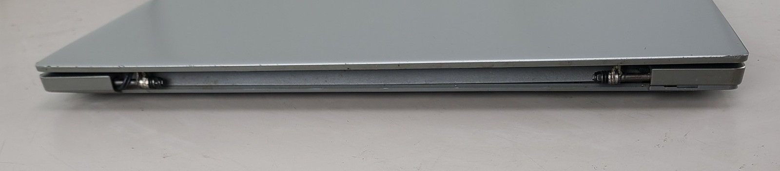 FOR PARTS Lenovo IdeaPad Slim AMD A6-9220e 4GB 64GB HDD WIN 10 HOME