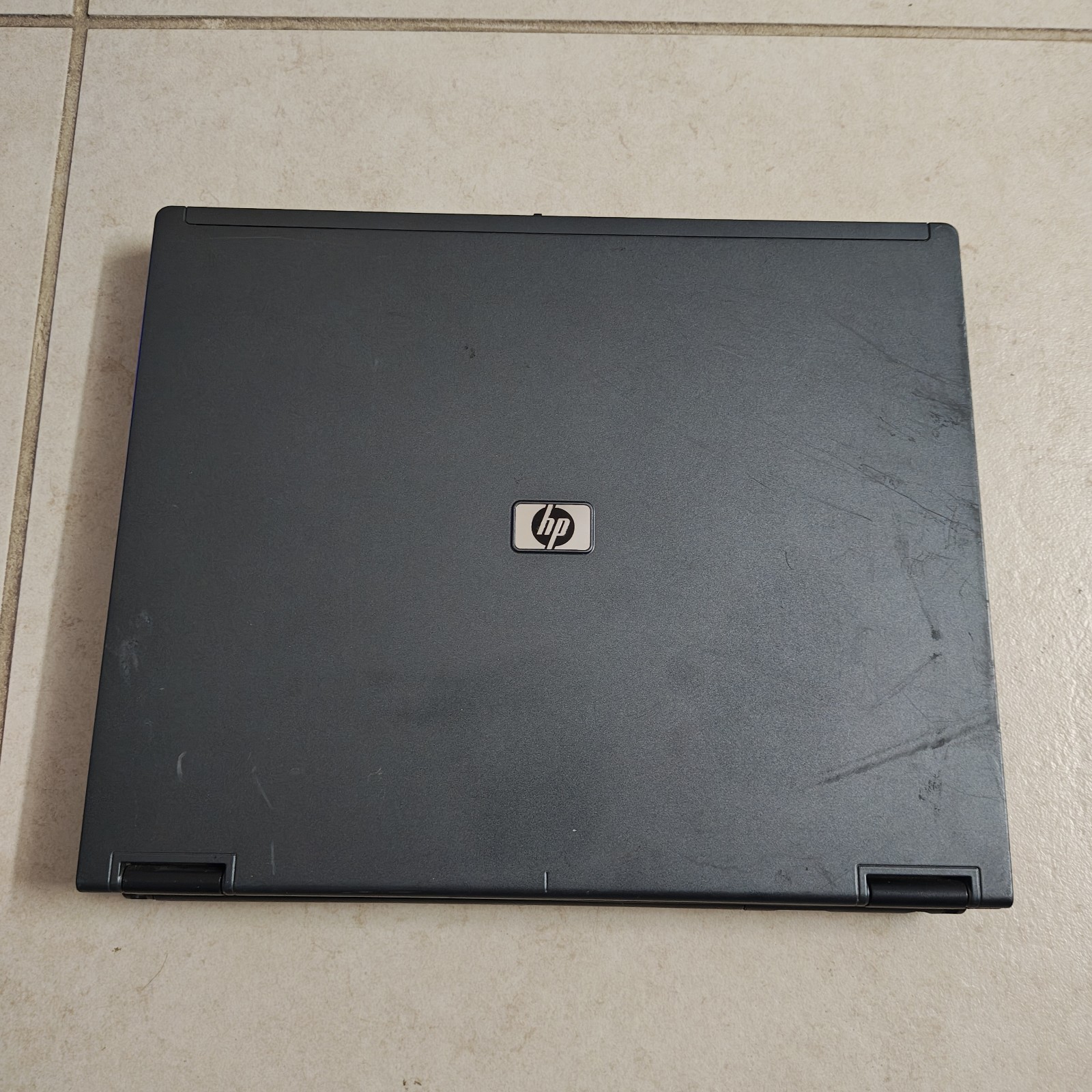 HP Compaq nc6220 14.1″ Windows XP Laptop – NO HDD/512MB RAM – NO POWER #3859