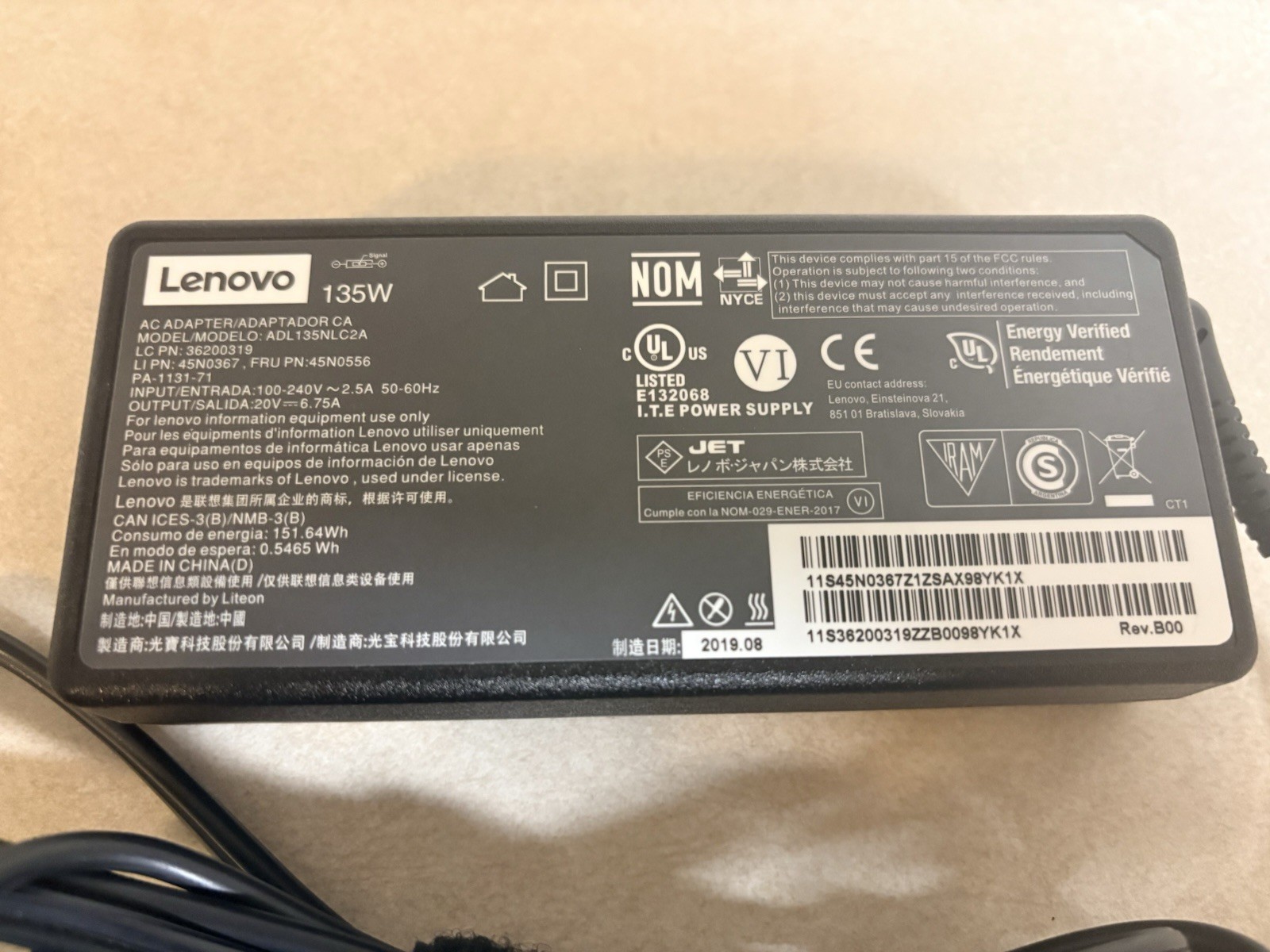 Lenovo ThinkPad T490 14.1″ i5-8265U 1.6Ghz 16GB Battery & Extras *NO SSD OR OS*