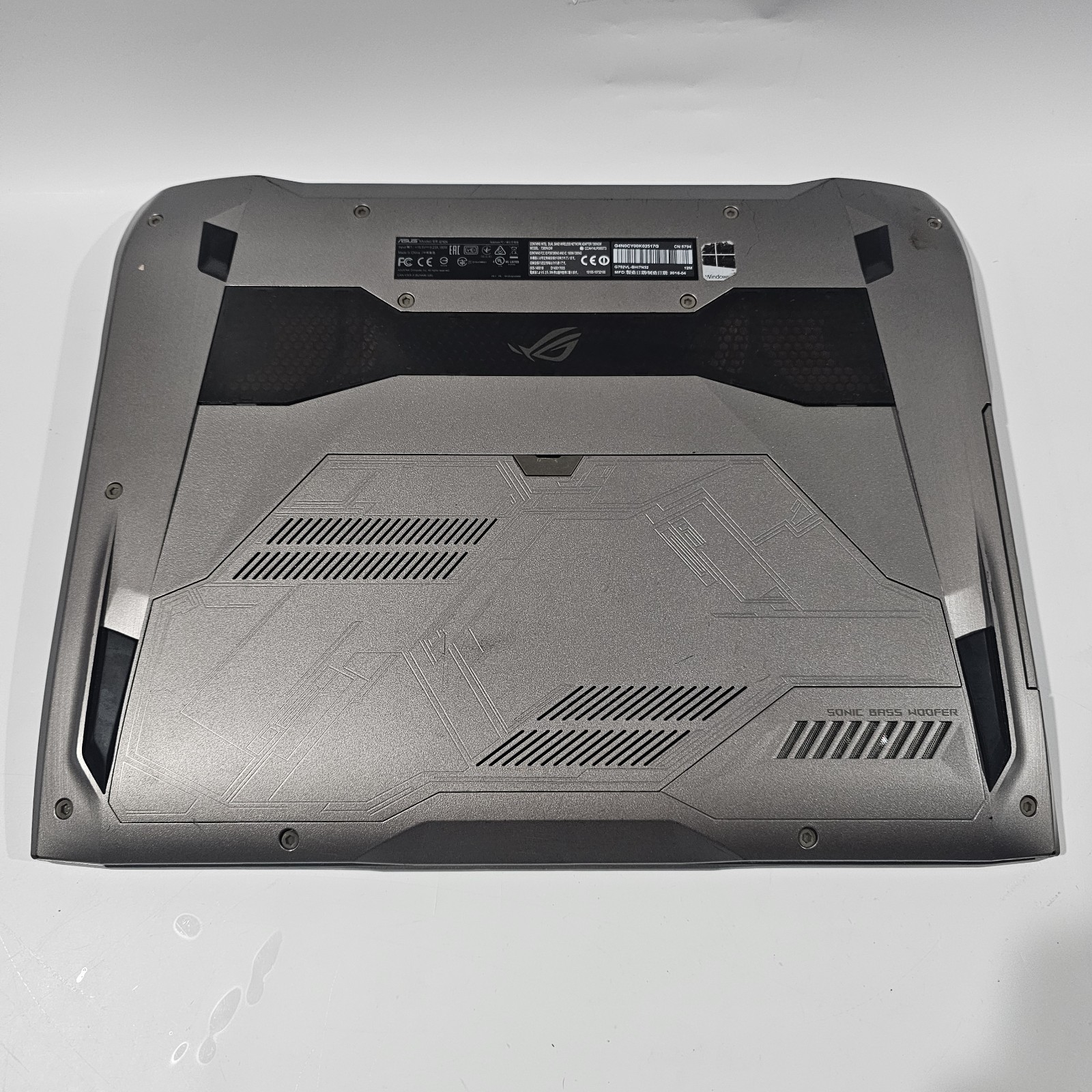 ASUS ROG G752V 17.3″ Laptop Intel i7 NVIDIA GeForce GTX 965M UNTESTED AS IS