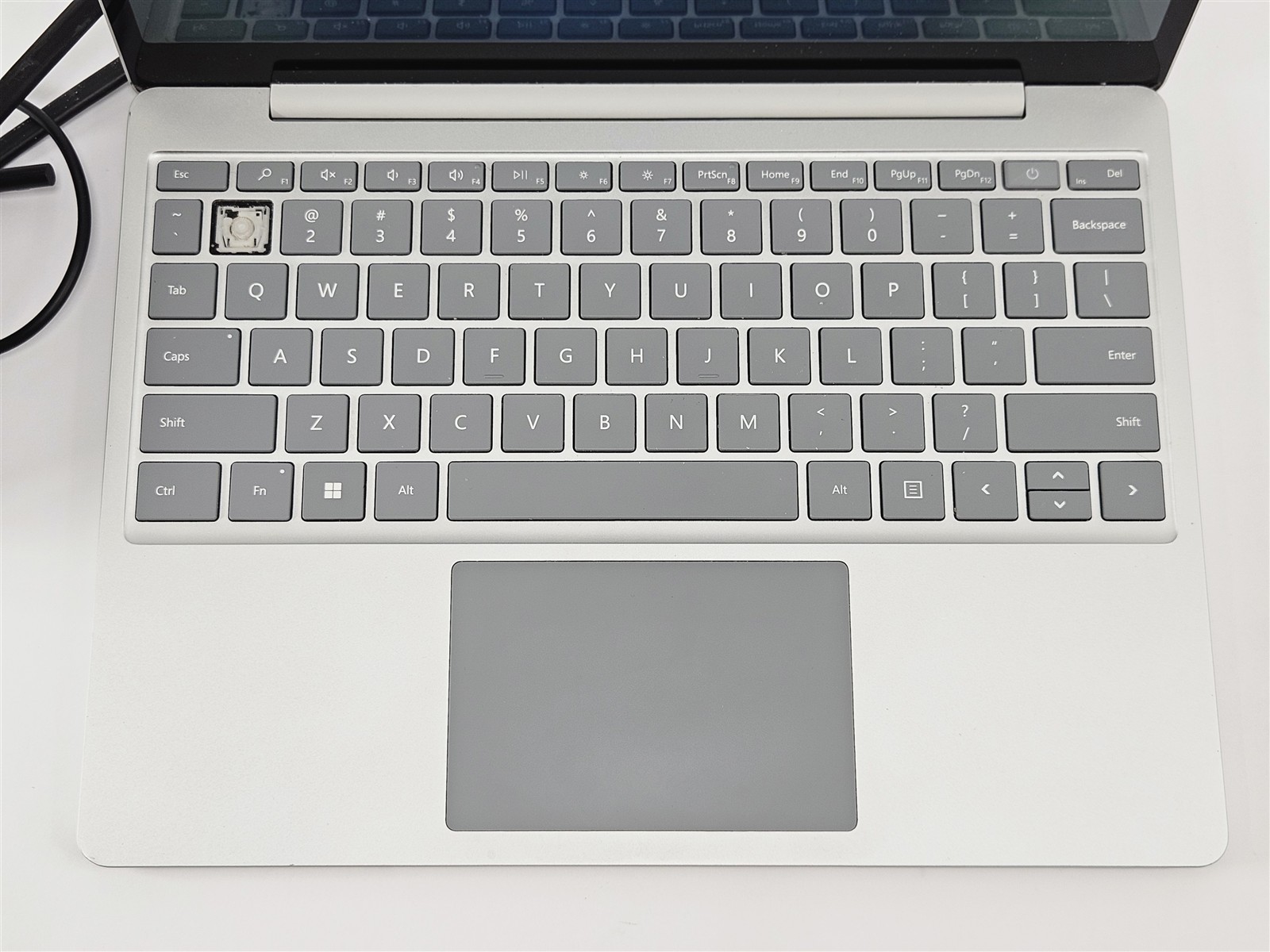 Microsoft Surface Laptop Go 2 256GB SSD 16GB RAM i5-1135G7 Platinum 1Key Missing