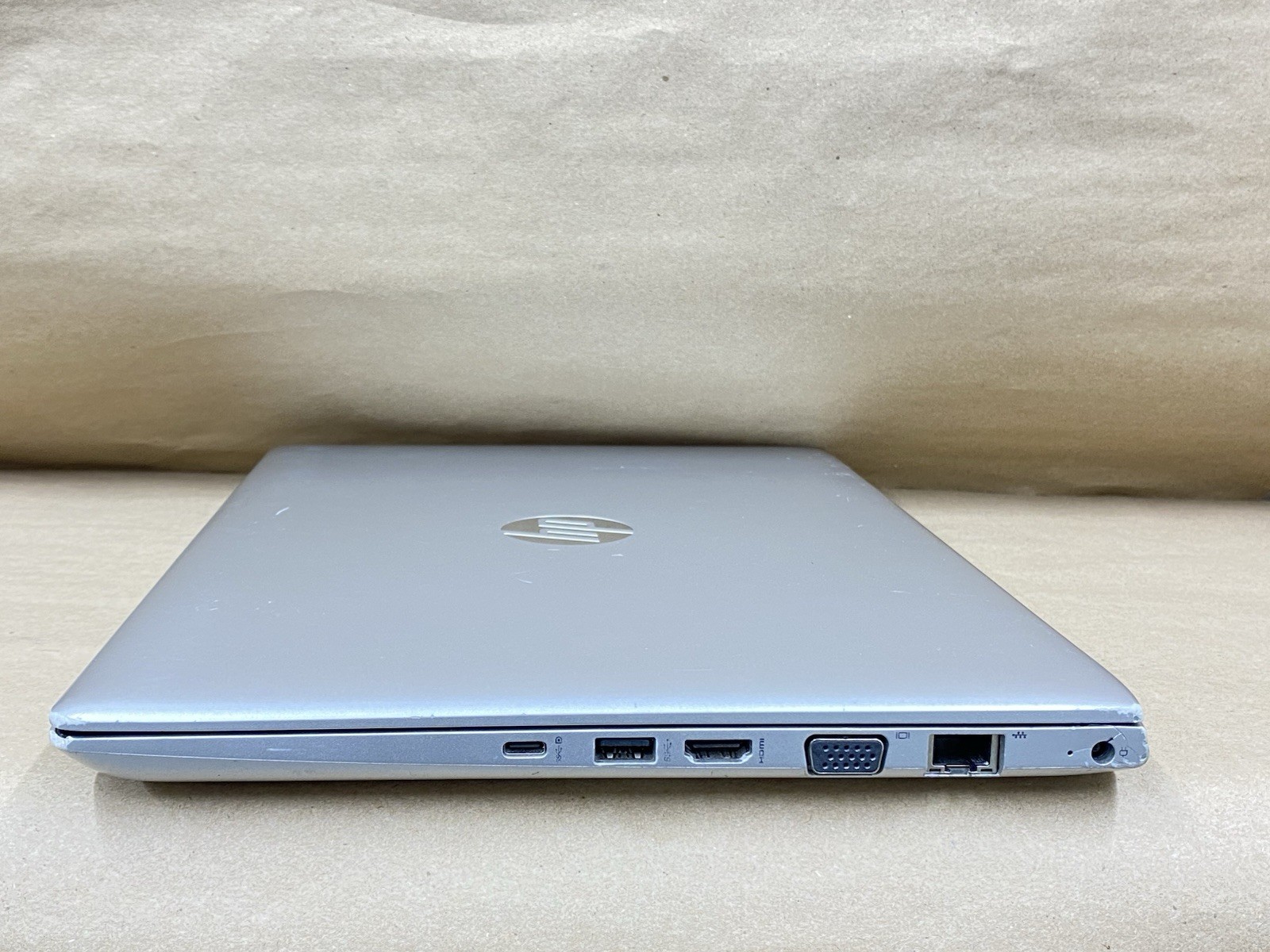 HP 440 G5 – 14″ 1366×768 – i5-8250U – 4GB – 128GB SSD – Win 11 Pro READ