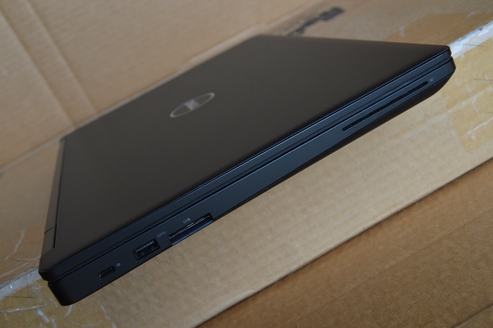 Dell Latitude 5580 1080P IPS i7-7820HQ 16GB 512GB Backlit KB