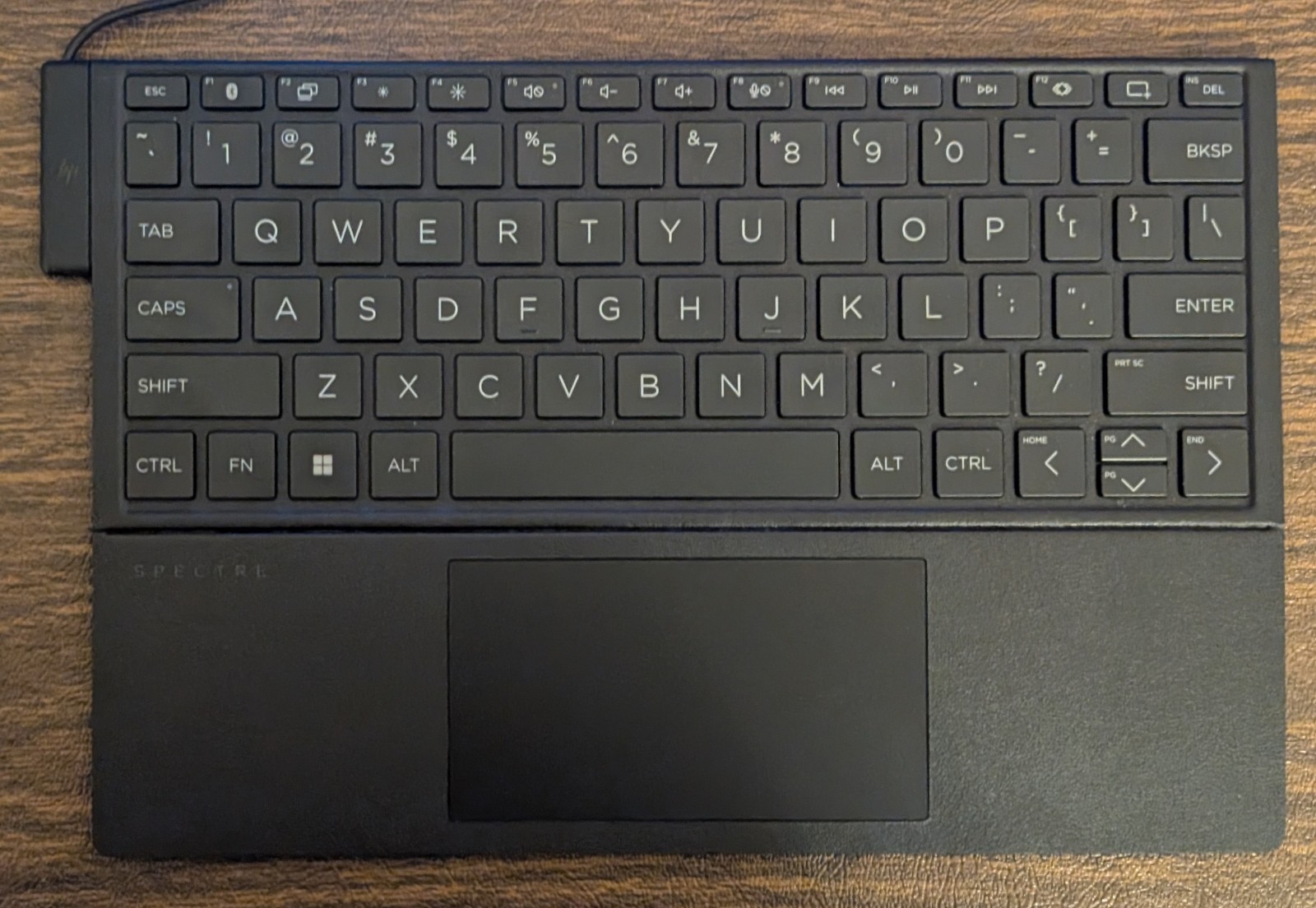 *READ* HP Spectre 3-in-1 17″ 2.5K Foldable OLED (Core i7-1250U, 16GB/1TB SSD)