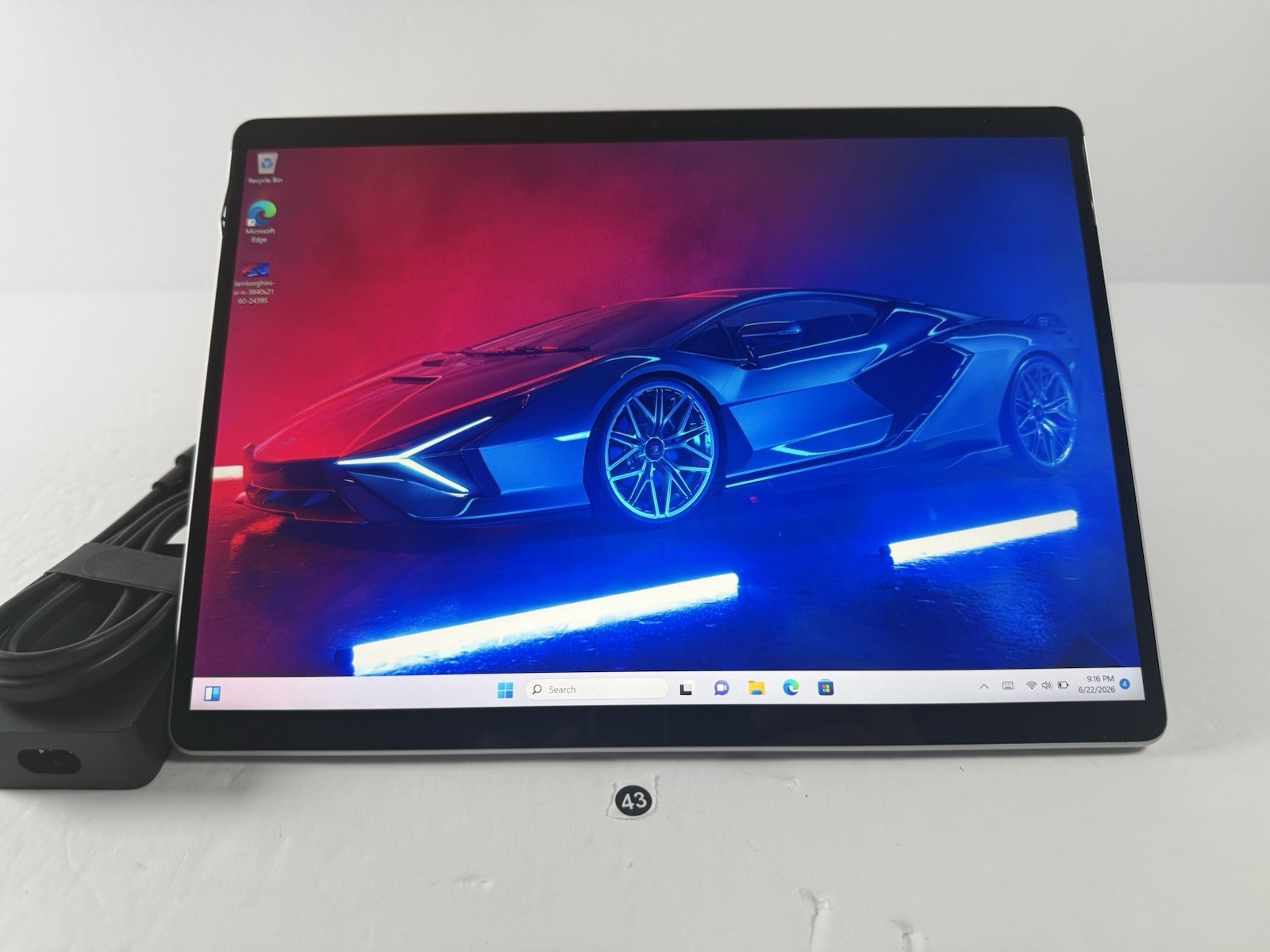 Microsoft Surface Pro 8 (1982) i5-1145G7 – 16GB RAM – 256GB 120Hz – Win 11 Pro