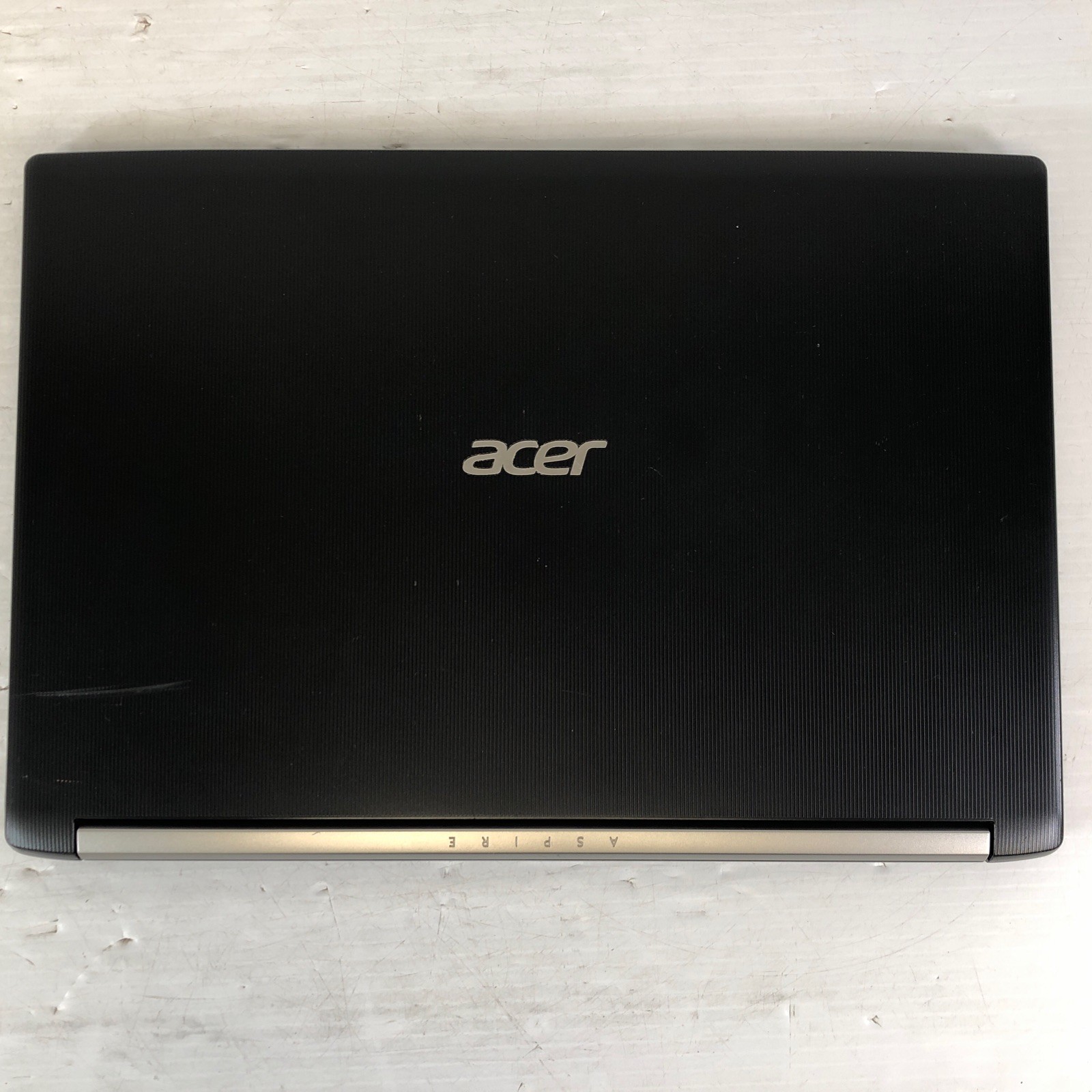 ACER ASPIRE A515-51 Intel Core i3-7100U 2.40 GHZ + 8 GB 256 GB SSD Win 11 Pro