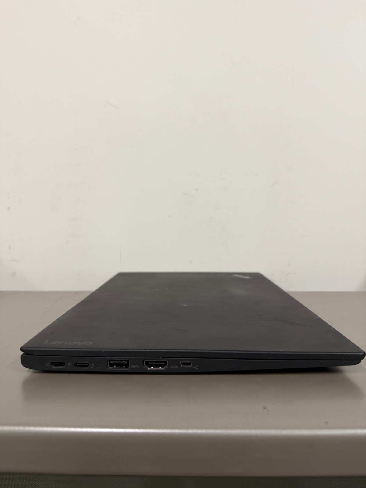 Lenovo 20HRCTO1WW ThinkPad X1 Carbon 5th Gen i7-7600U 16GB 512GB Windows 10 Pro