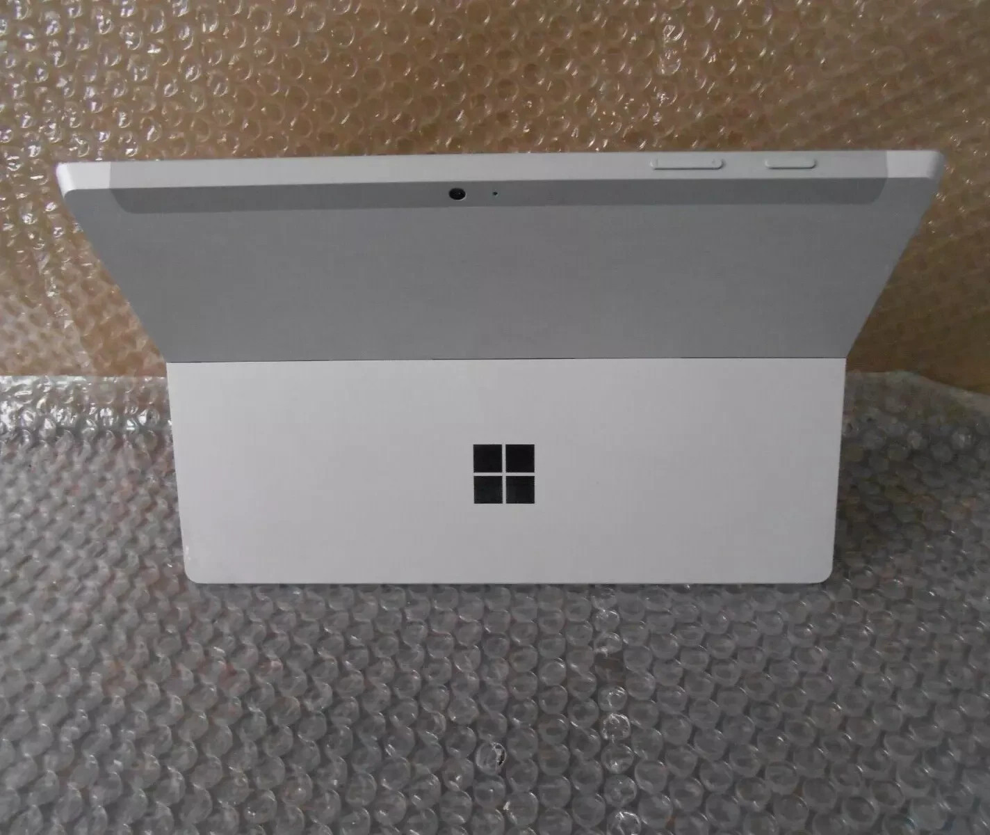 Microsoft Surface 3 Intel Atom x7-Z8700 @1.60GHz 4GB RAM 64GB SSD