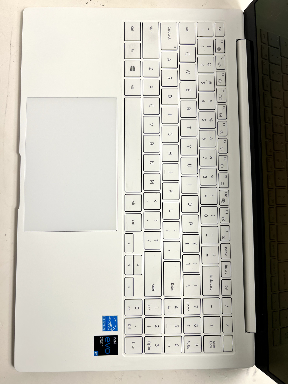 Samsung Galaxy Book Pro NP950XDB 15.6″ i7-1165G7 2.80GHz 16GB 256 GB SSD Win 11