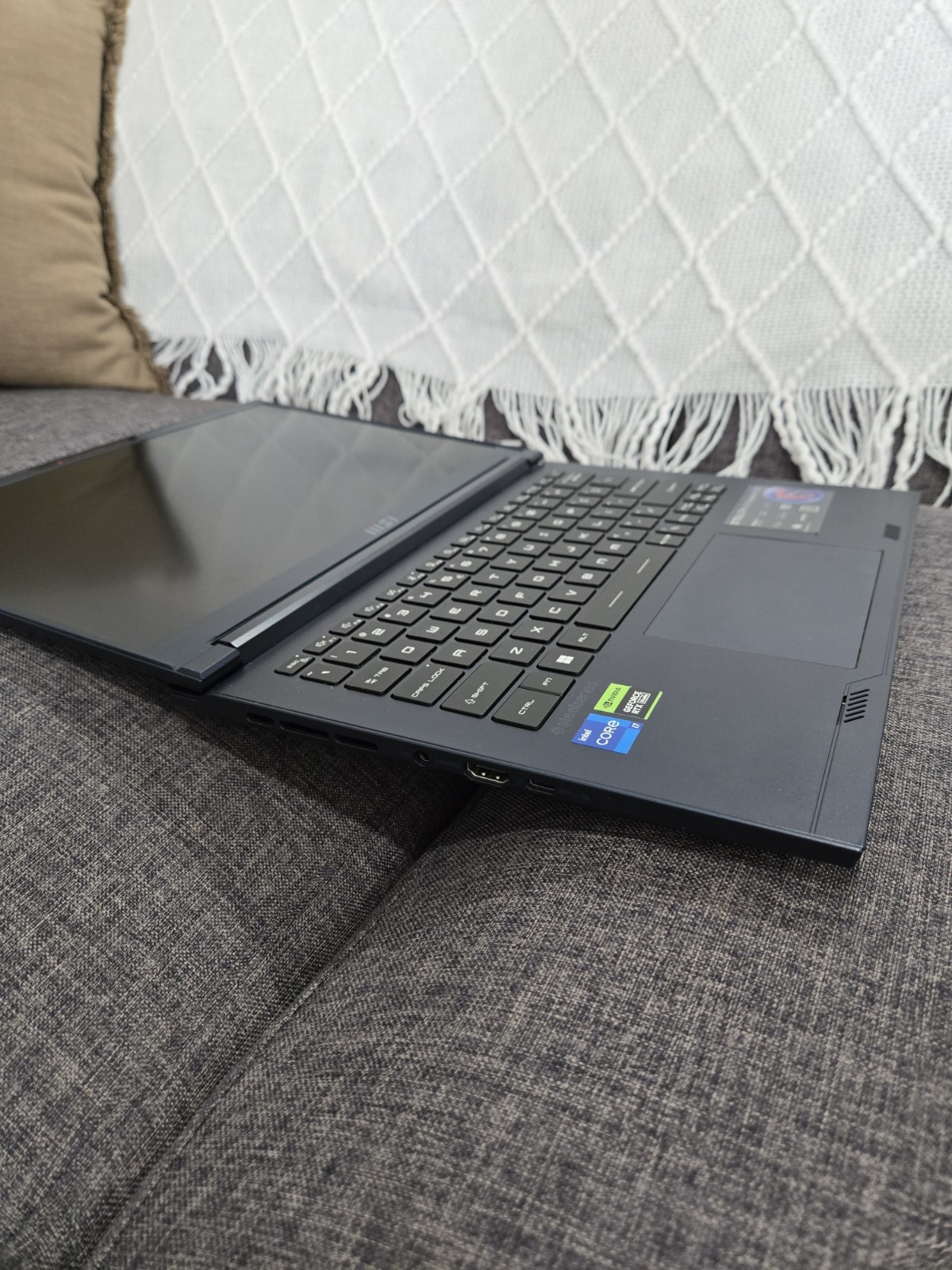 MSI Stealth Studio 14 A13VF Gaming Laptop