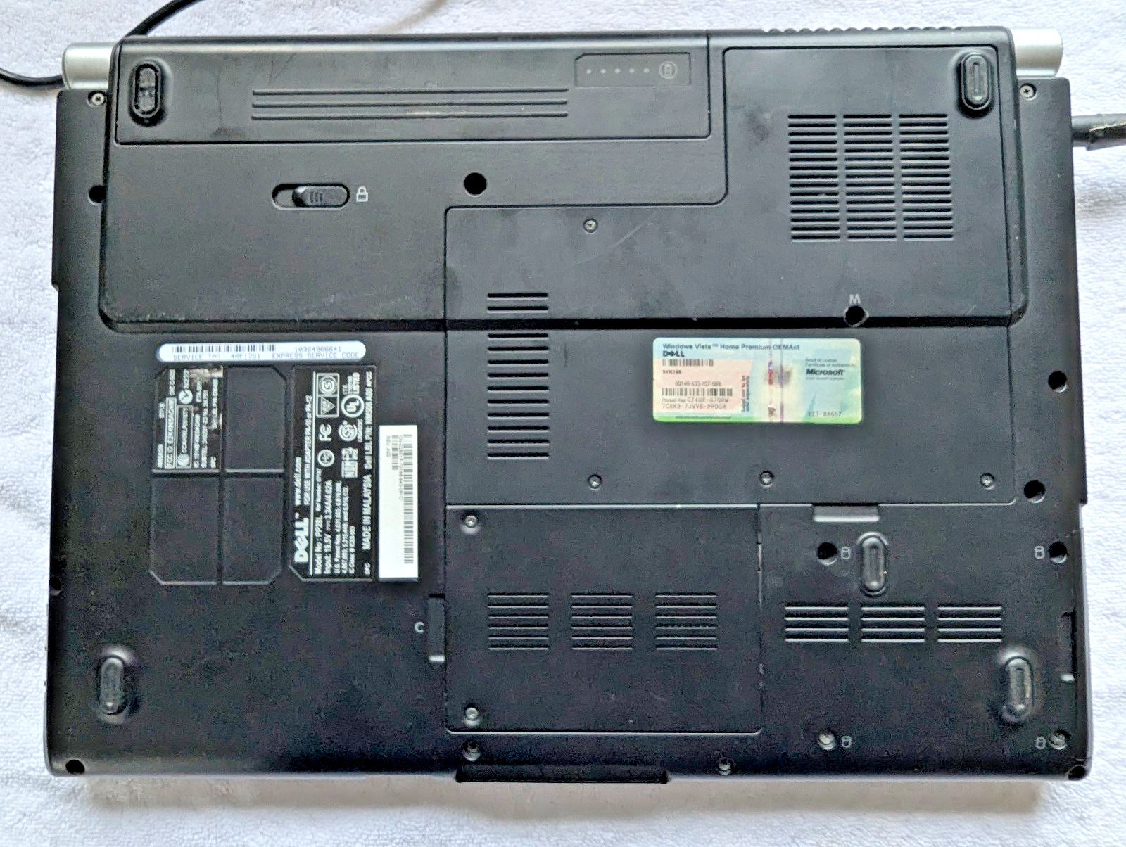 DELL XPS M1530 Laptop Intel(R) Core 2 Duo CPU, 4GB, SSD, Working