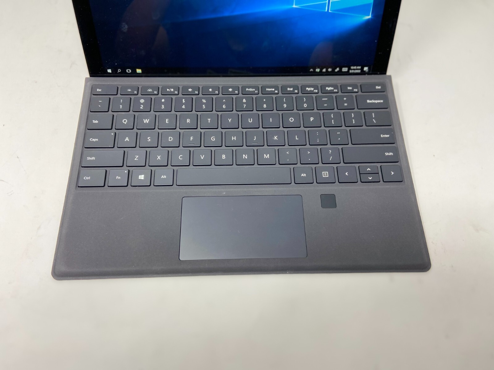 Microsoft Surface Pro 4 Core m3-6y30 2.2GHz 4GB RAM 128GB SSD Win 10 Tablet