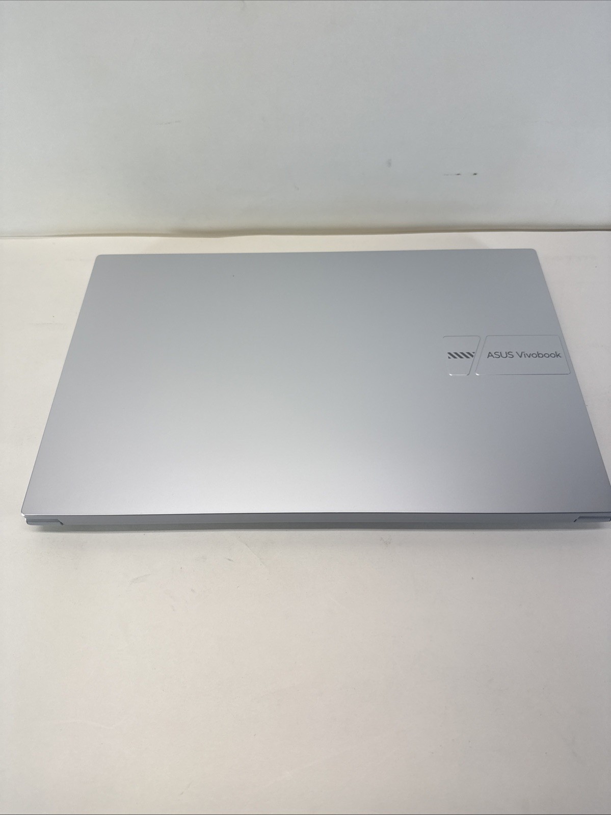 ASUS Vivobook 15.6″ Laptop i5-1334U 16GB 512GB SSD Win11 4 Cycles, Silver