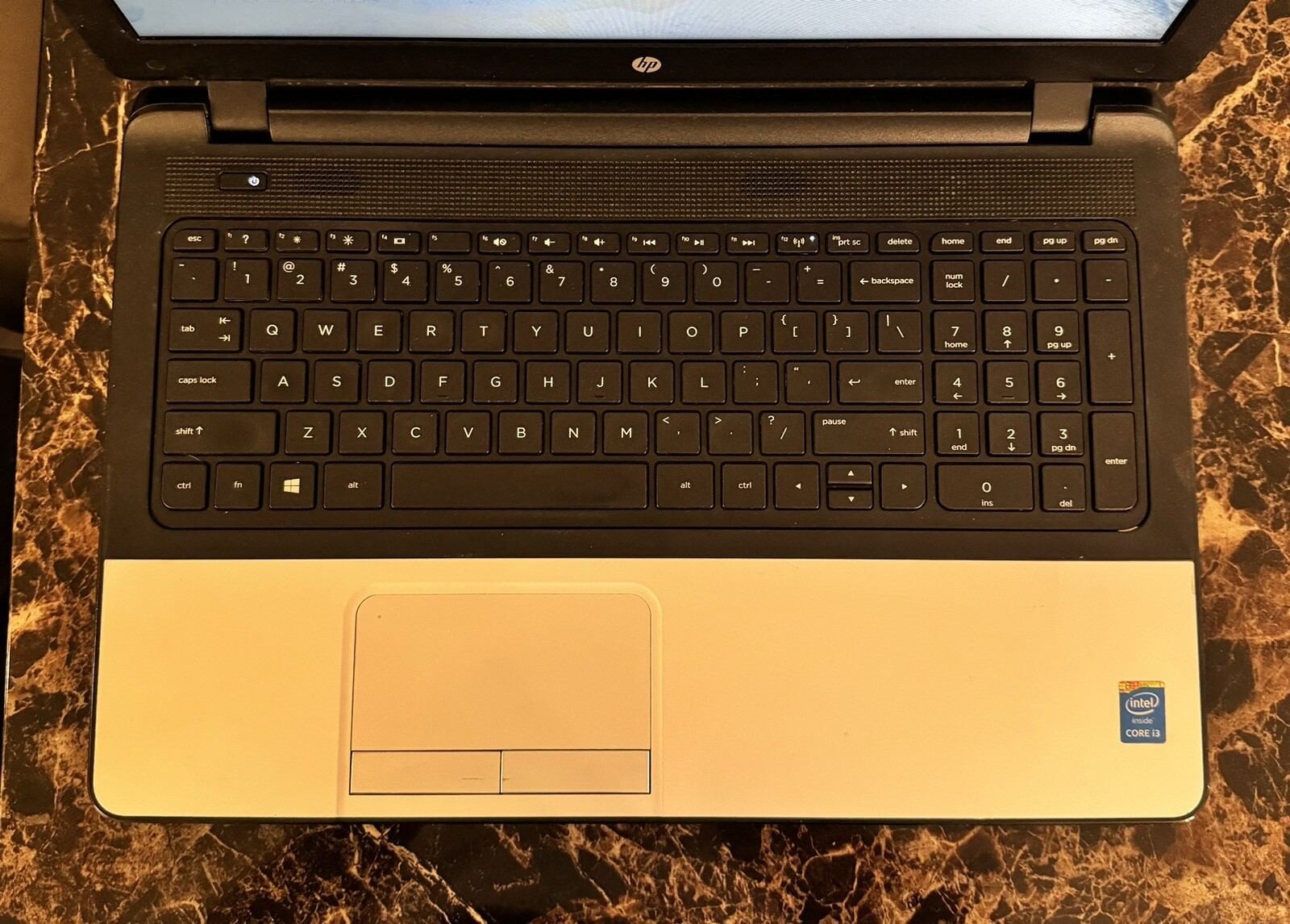 HP 350 g2 Laptop Inter(R) Core(TM) i3-4005U CPU Speed-1.70GHz, RAM 8 GB