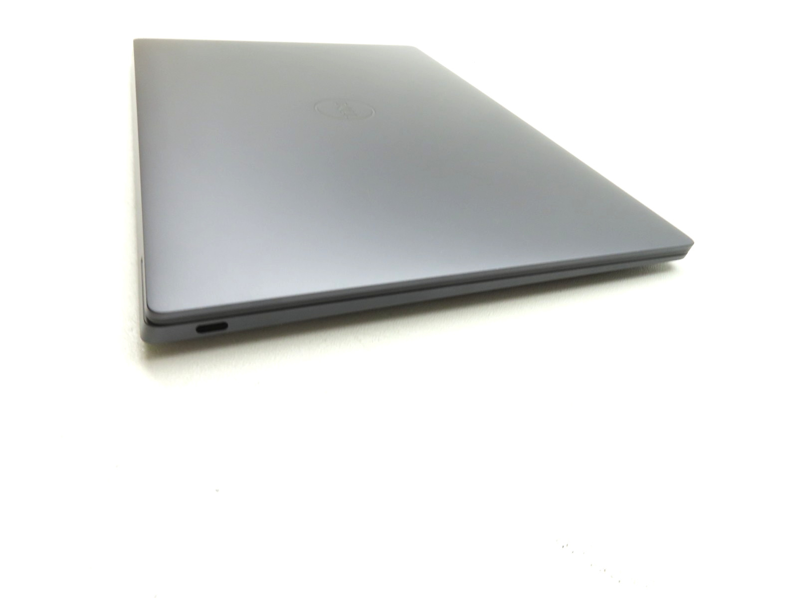 Dell XPS 13 9350 13.4″ Intel Core Ultra 7 256V 2.2GHz 16GB RAM 512GB SSD