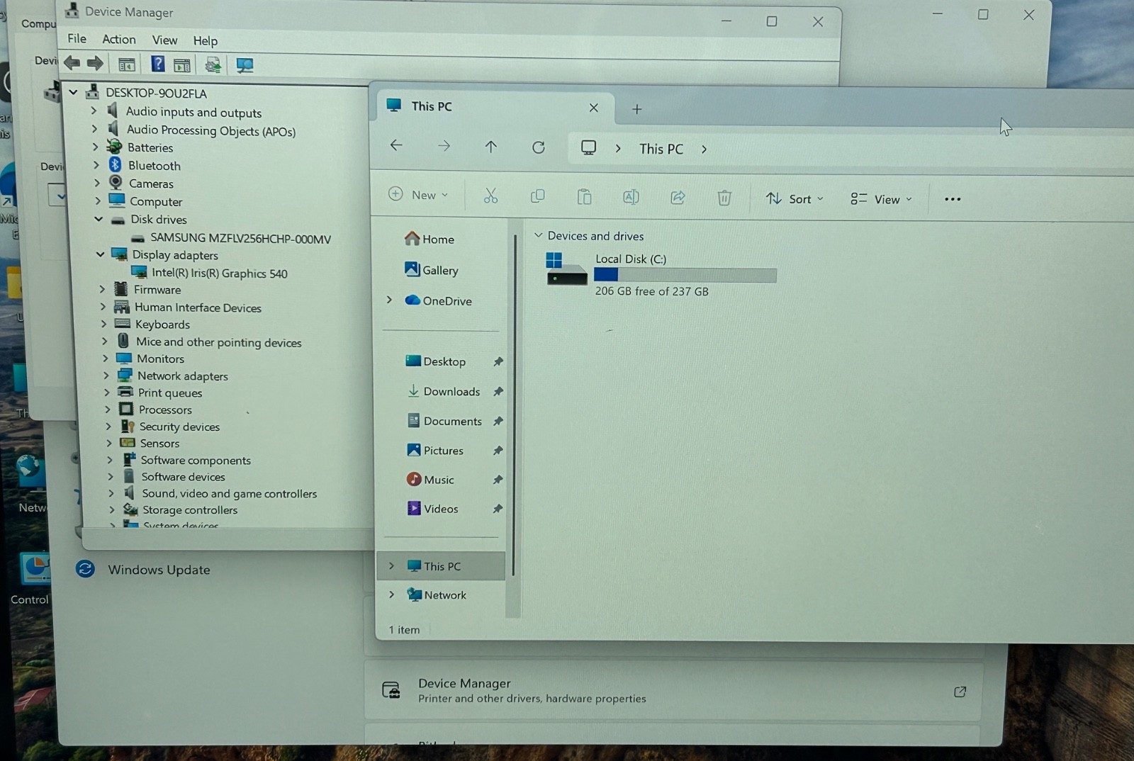 Surface Pro 4, 1724, i7-6650U, 8GB RAM, 256GB SSD, Touchscreen, Windows 11 Pro