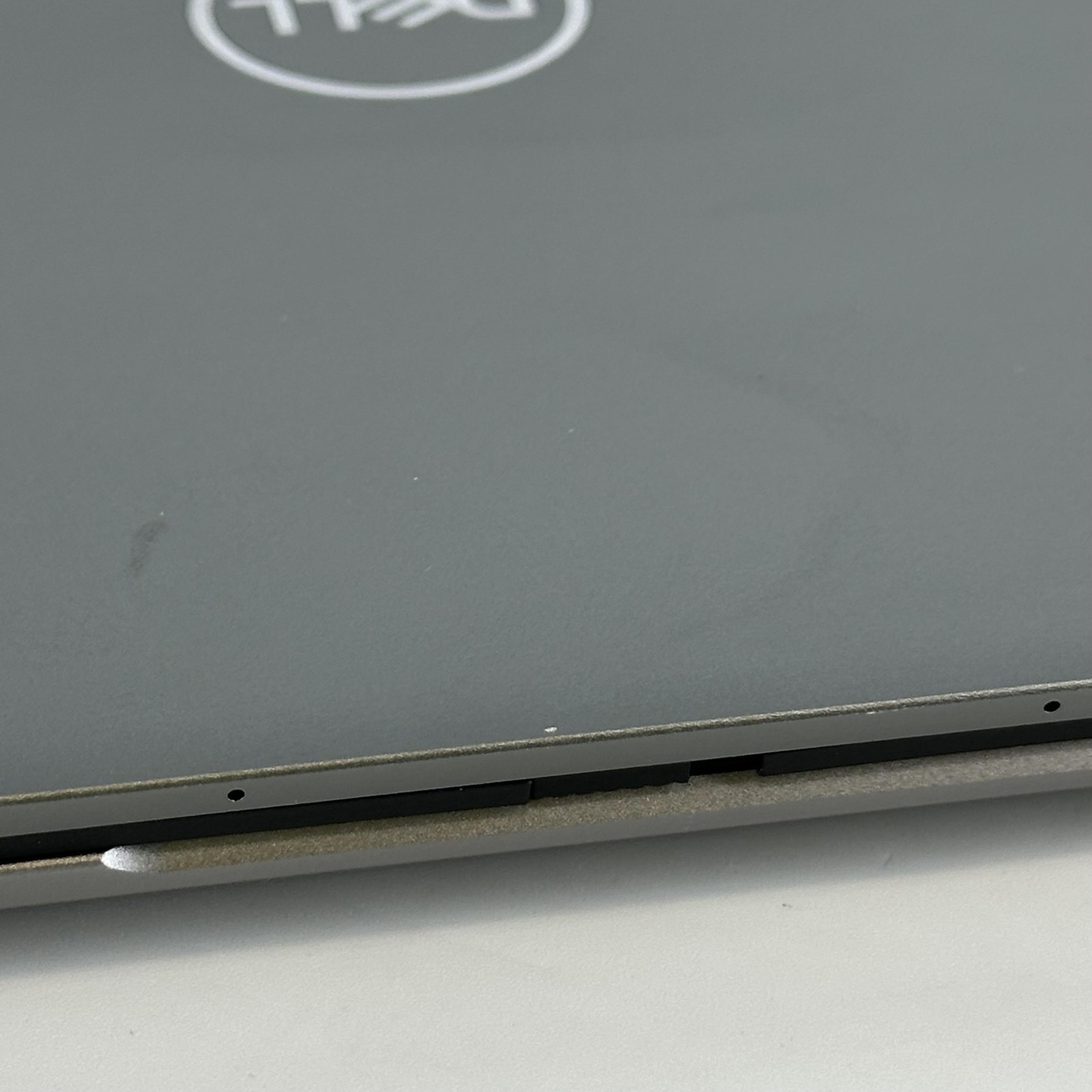 Dell Latitude 7450 14 QHD+ TOUCH 3.8 GHz Ultra 7 165H 32GB 256GB SSD FRAME SPLIT