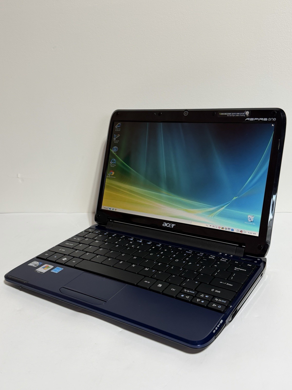 Acer Aspire One Netbook Blue 10.1″ Intel Atom 2GB RAM 80GB HDD Windows 7 Case