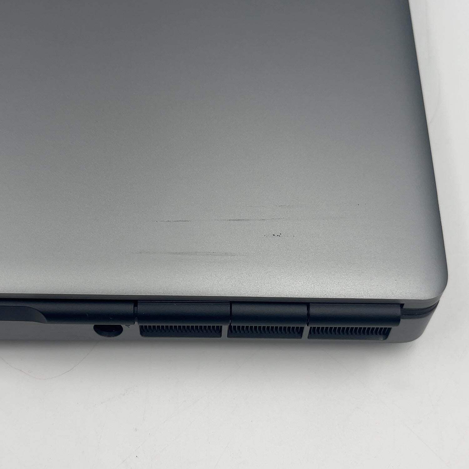 Dell Precision 7550 15.6″ i7-10750H 2.6GHz 32GB RAM 512GB SSD Quadro T2000
