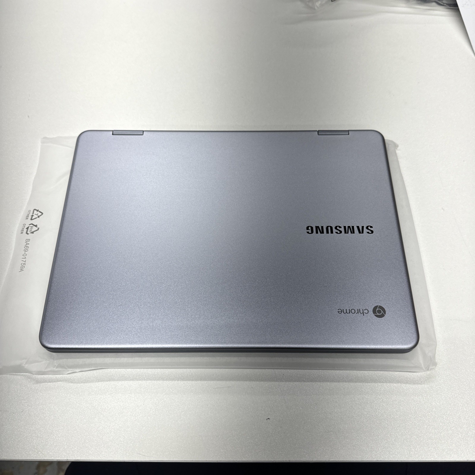 Samsung Chromebook Plus XE521QAB-K01US