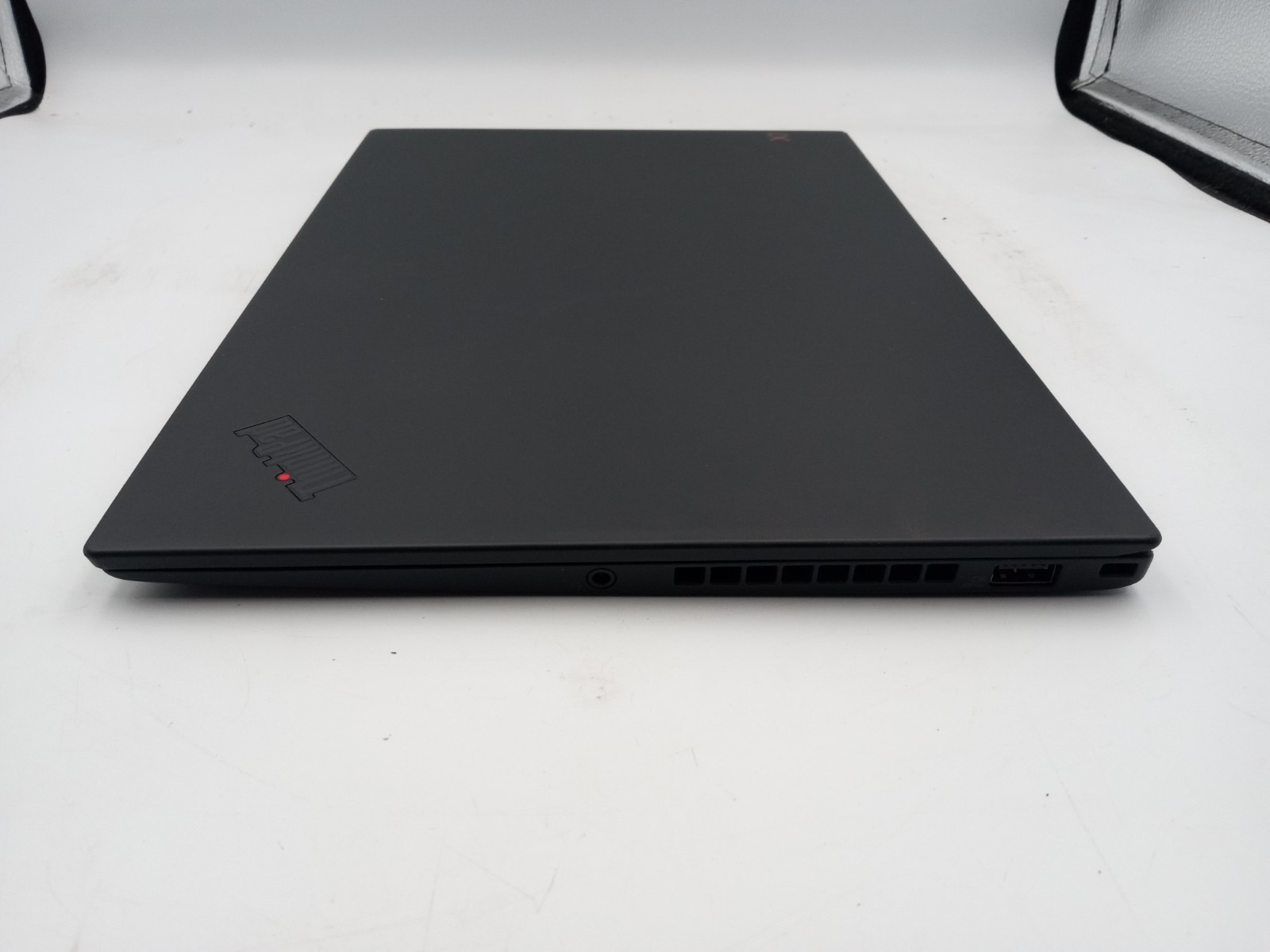 Lenovo ThinkPad X1 Carbon 6th Gen 14″ Touch i7-8650U 16GB RAM 128GB SSD W11 -RR