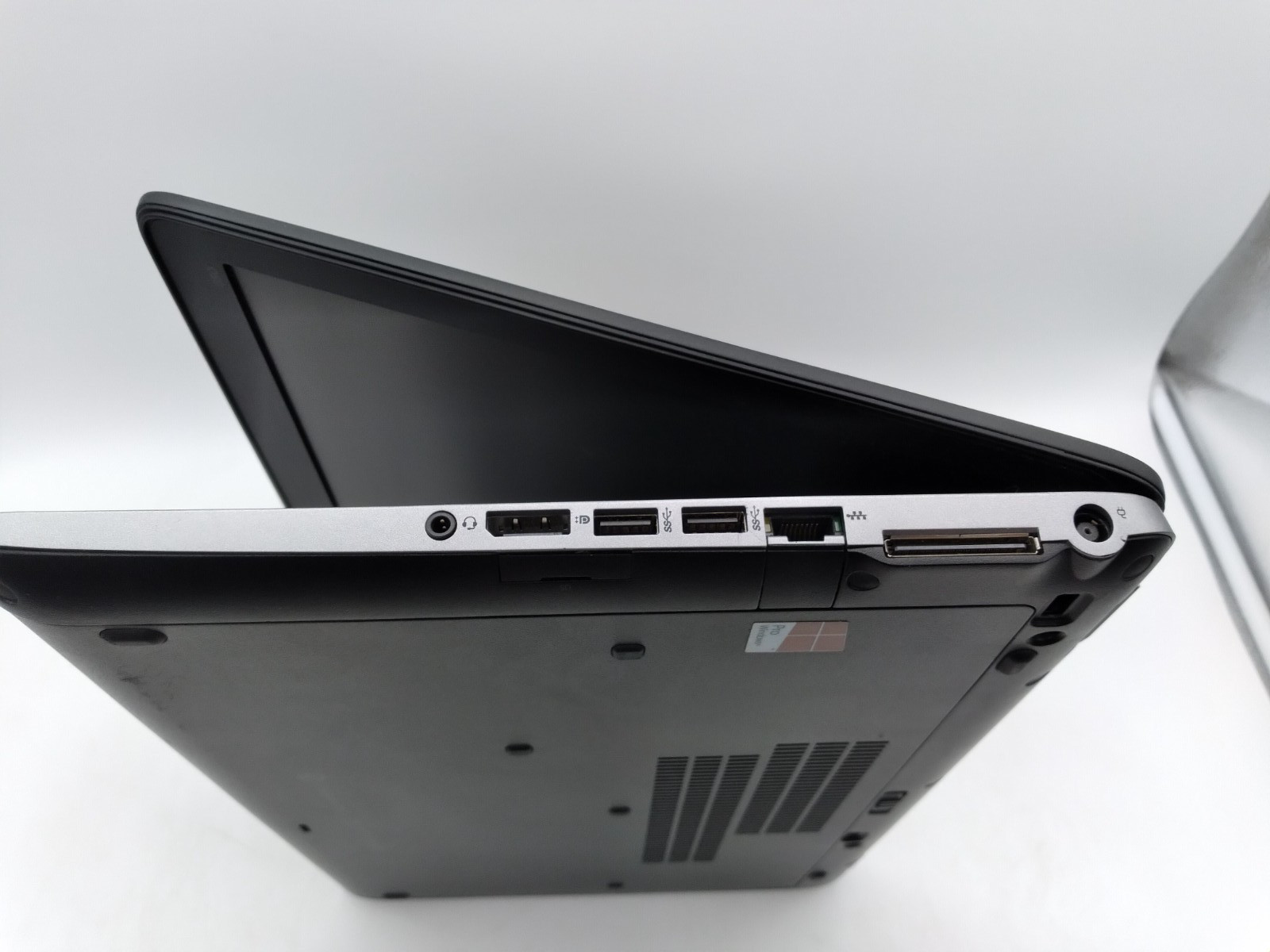 HP ELITEBOOK 850 G2 15.6″ CORE i5-5200U@2.20GHz 8GB RAM 320GB HDD Win 11 Pro